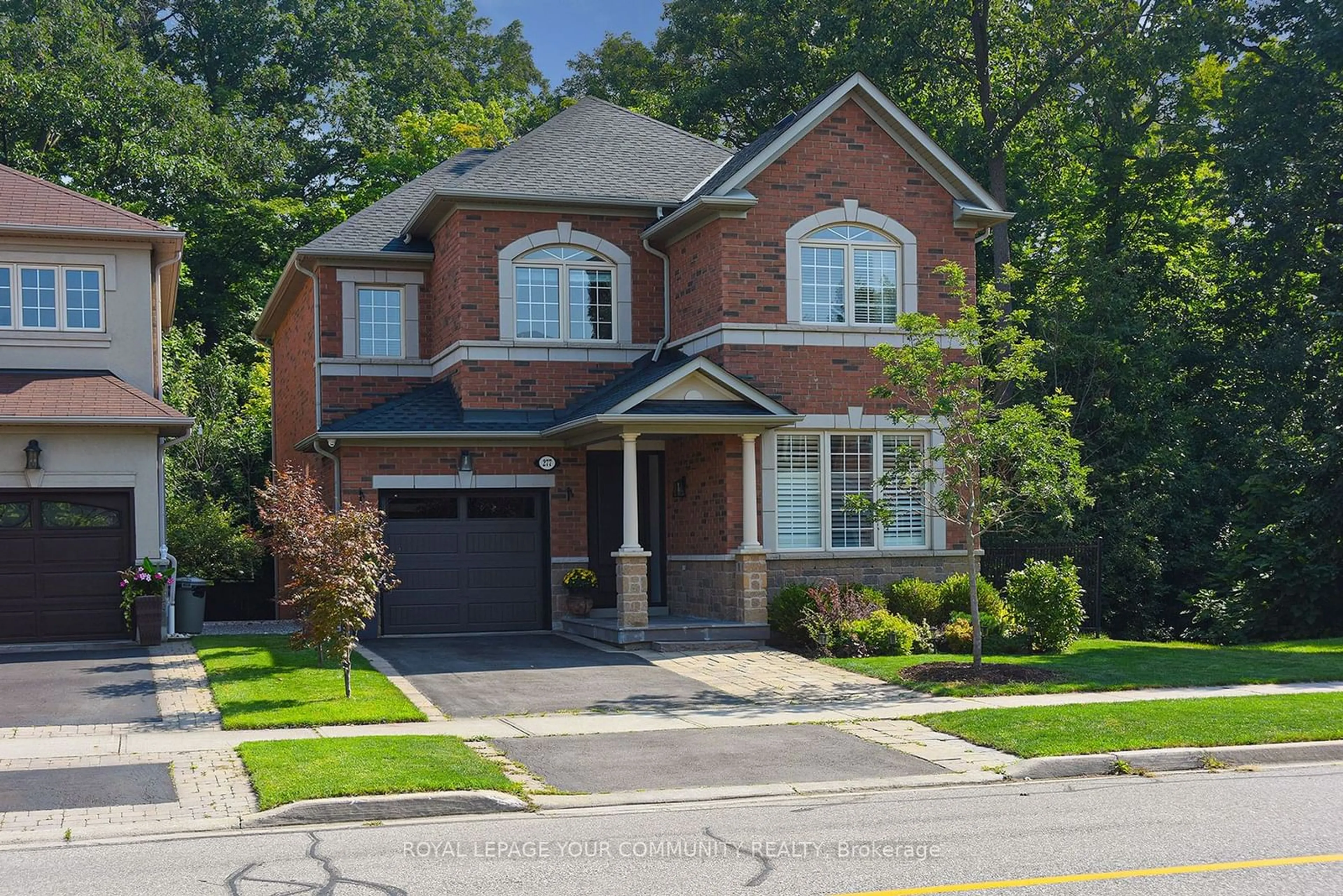 Home with brick exterior material for 277 Creek Path Ave, Oakville Ontario L6L 6T8