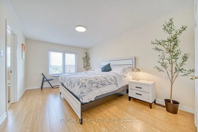 Additional property image - 142 Sea Drifter Cres