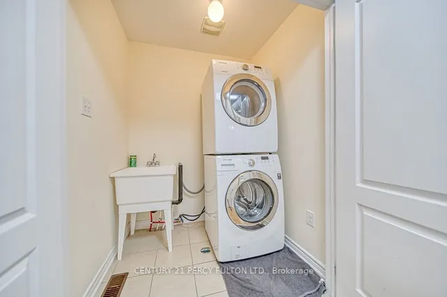 Additional property image - 142 Sea Drifter Cres
