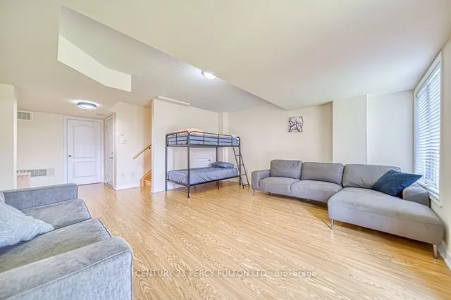 Additional property image - 142 Sea Drifter Cres