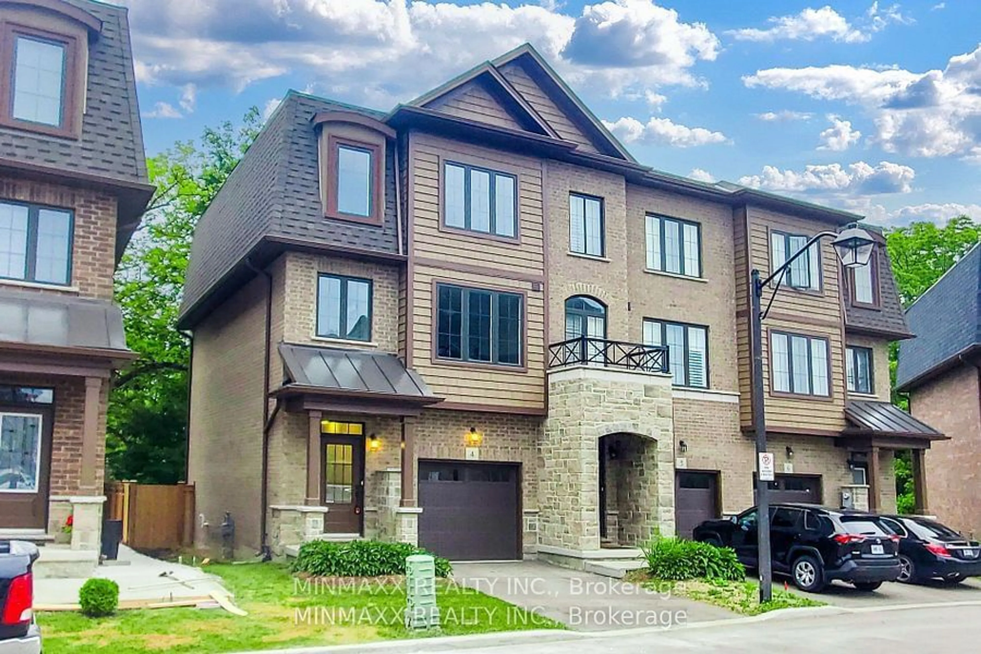 Home with brick exterior material for 445 Ontario St #4, Milton Ontario L9T 2N2