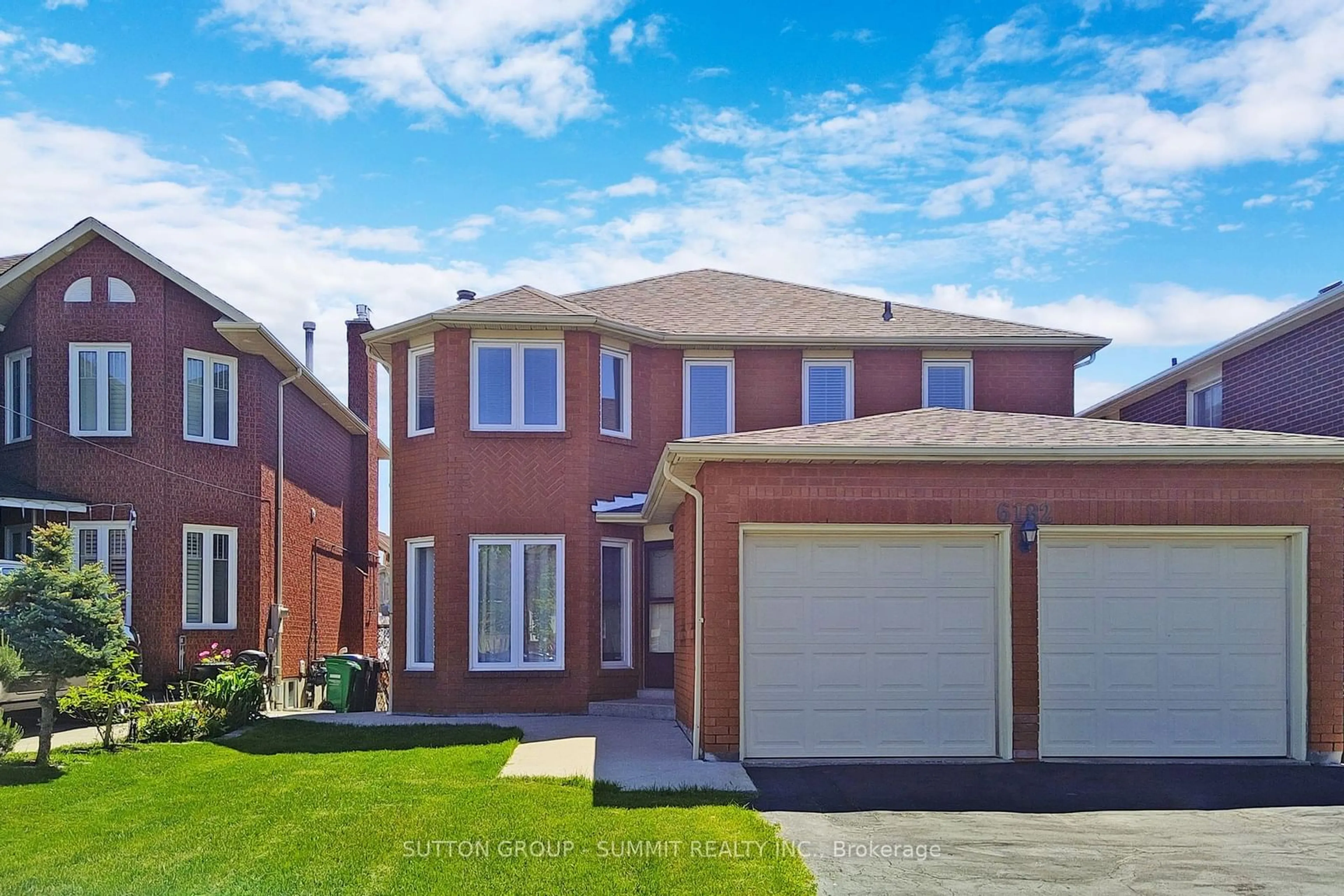 Home with brick exterior material for 6182 SILKEN LAUMANN Way, Mississauga Ontario L5V 1A3