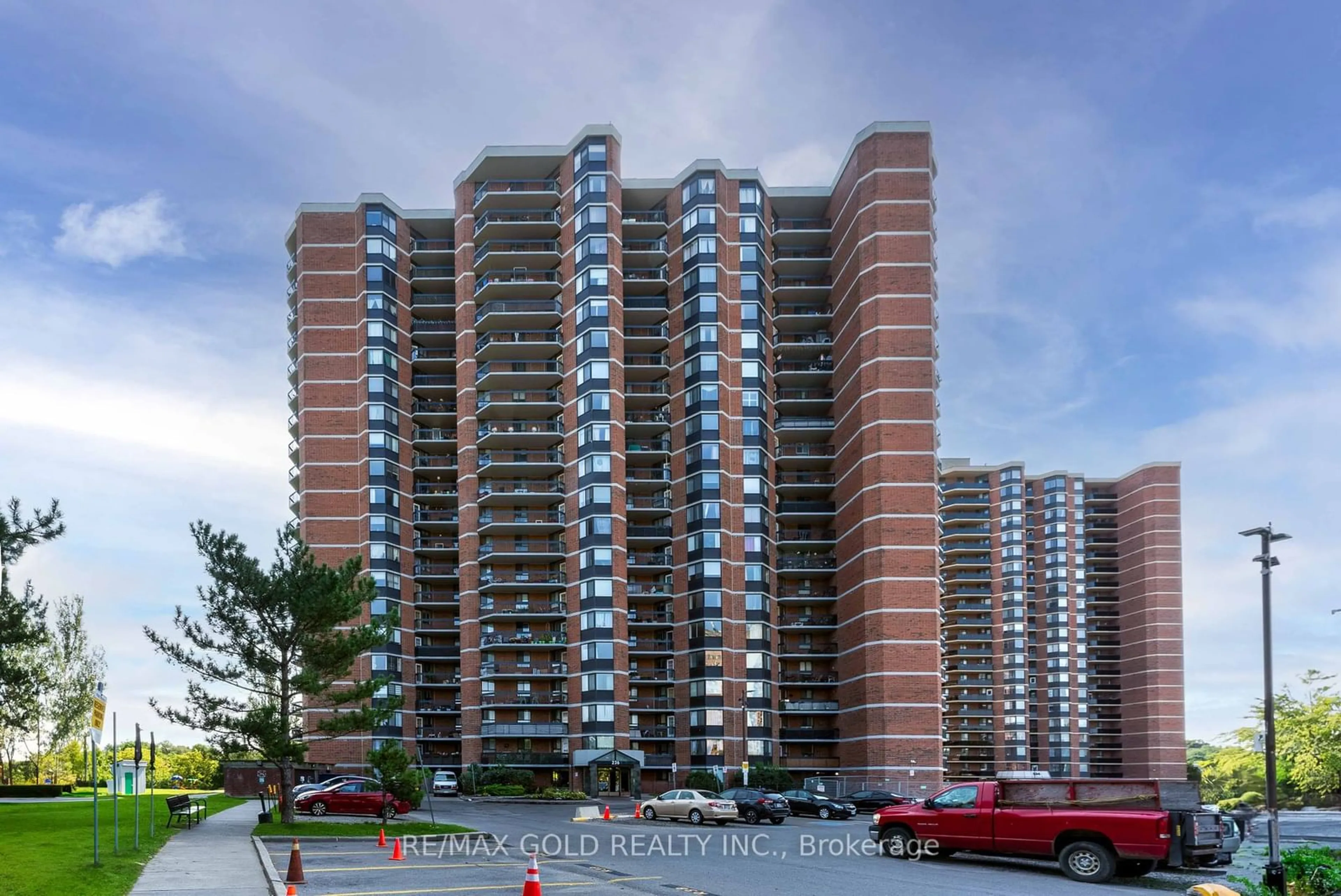 A pic from exterior of the house or condo for 236 Albion Rd #1812, Toronto Ontario M9W 6A6