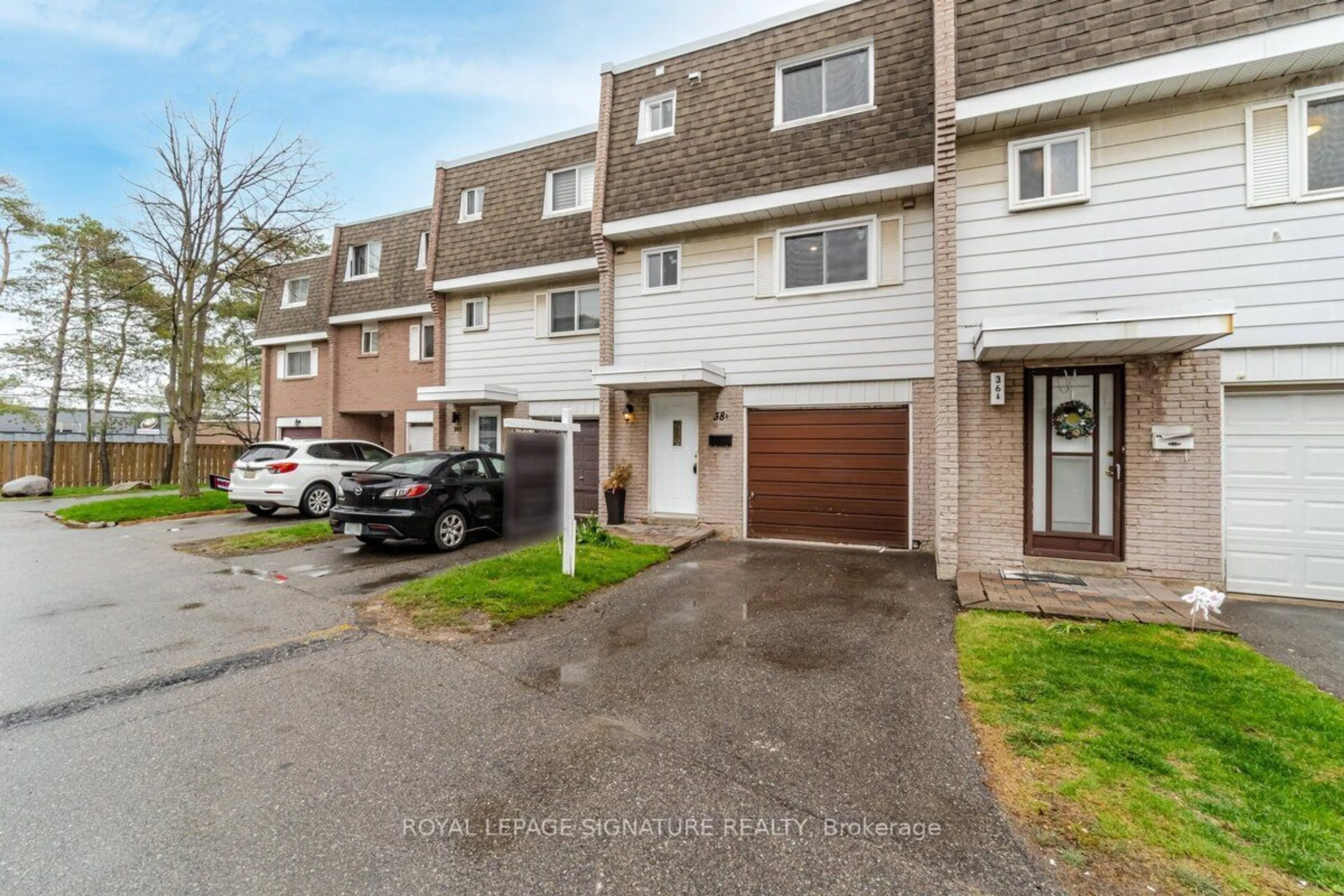 A pic from exterior of the house or condo, the street view for 830 Westlock Rd #38A, Mississauga Ontario L5C 1K6