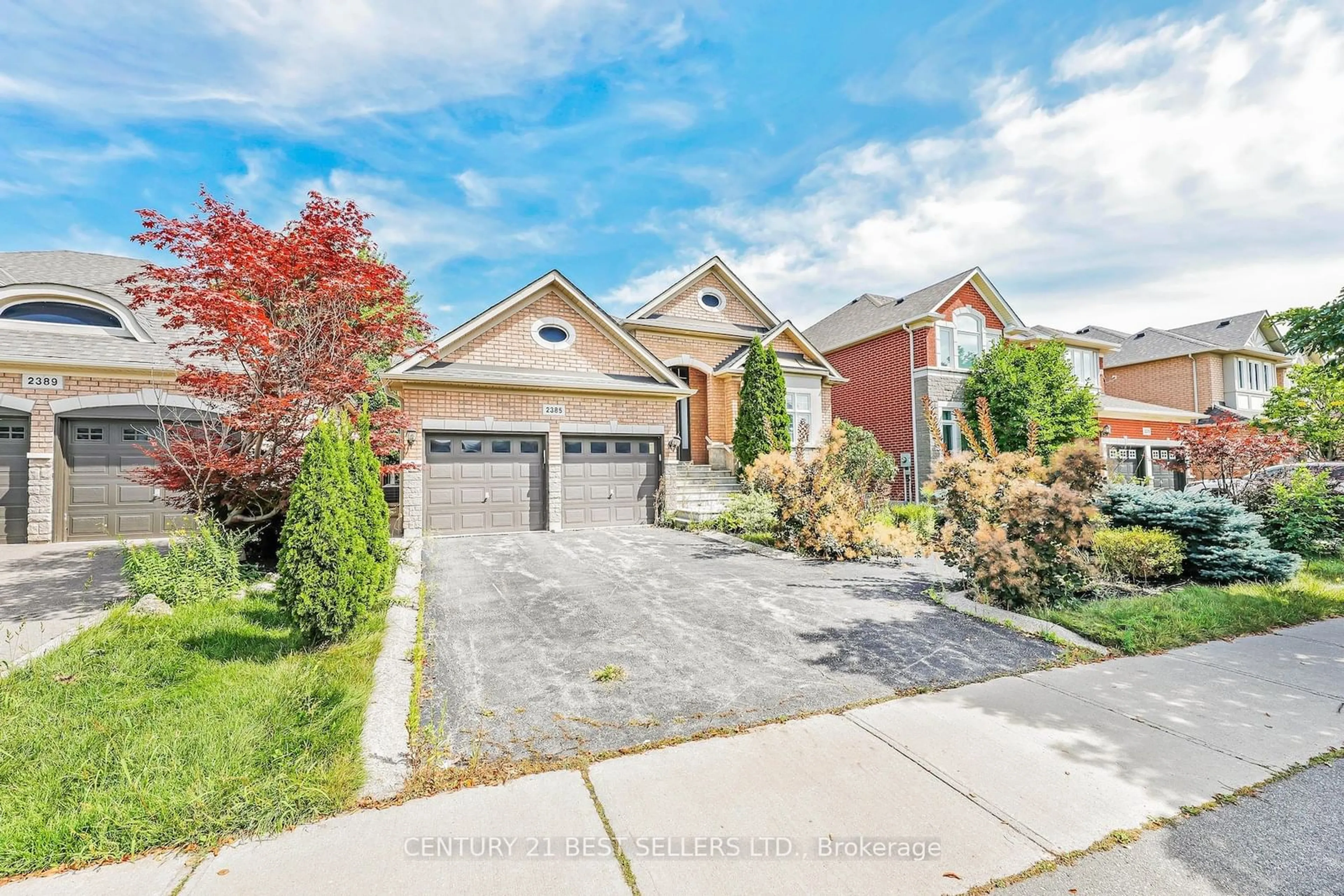 Frontside or backside of a home for 2385 Eighth Line, Oakville Ontario L6H 7L7