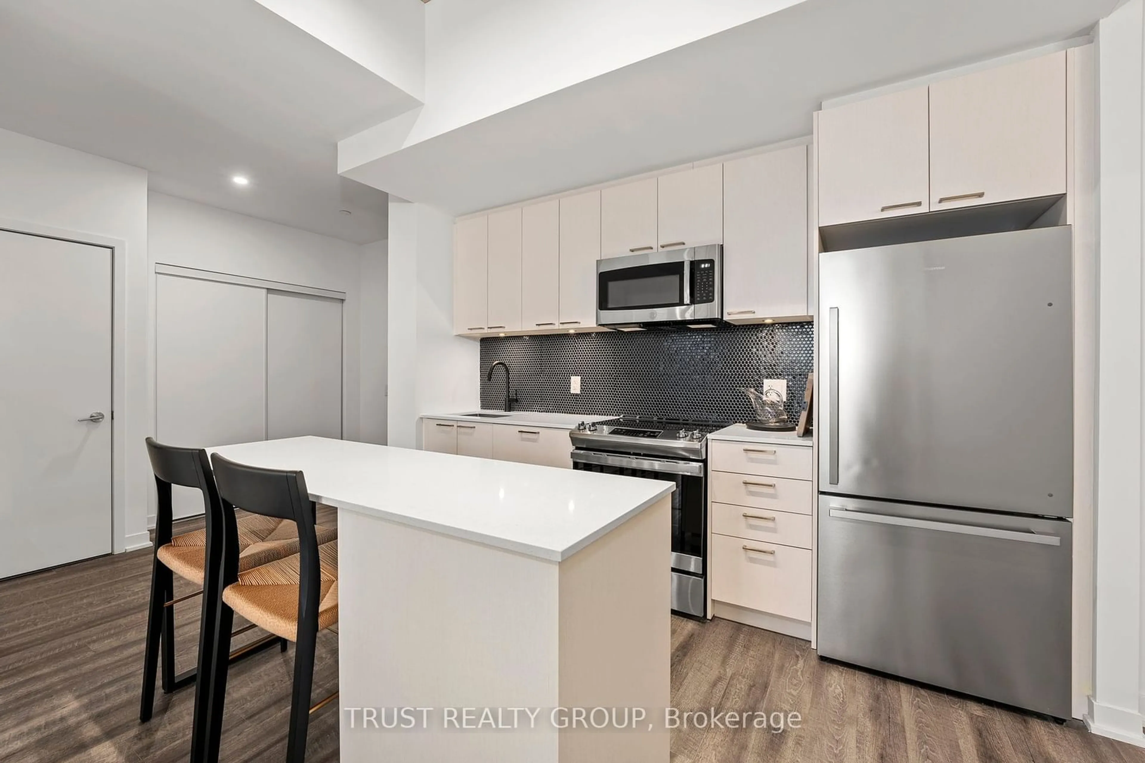 Open concept kitchen for 1808 St. Clair Ave #603, Toronto Ontario M6N 0C1