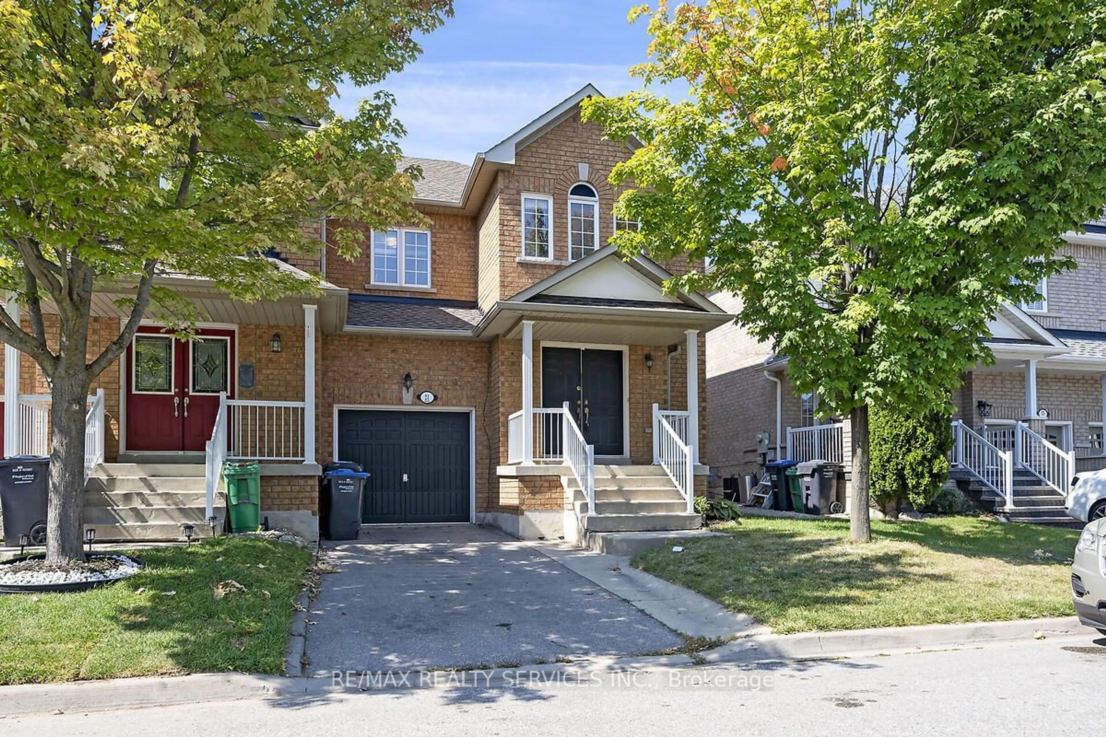 A pic from exterior of the house or condo for 21 Knightswood Cres, Brampton Ontario L7A 3R1