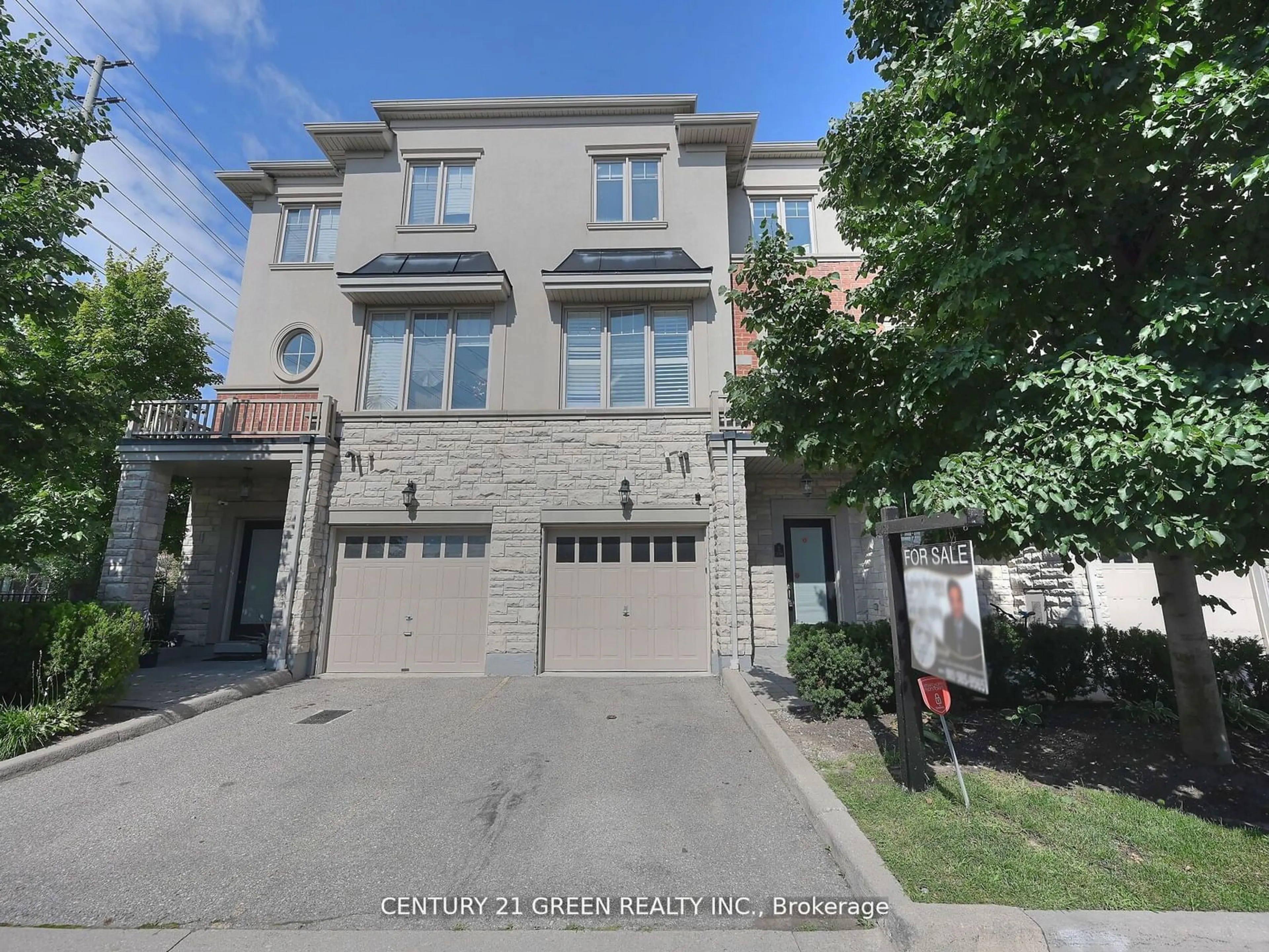 A pic from exterior of the house or condo, the street view for 3350 Thomas St #2, Mississauga Ontario L5M 0R2