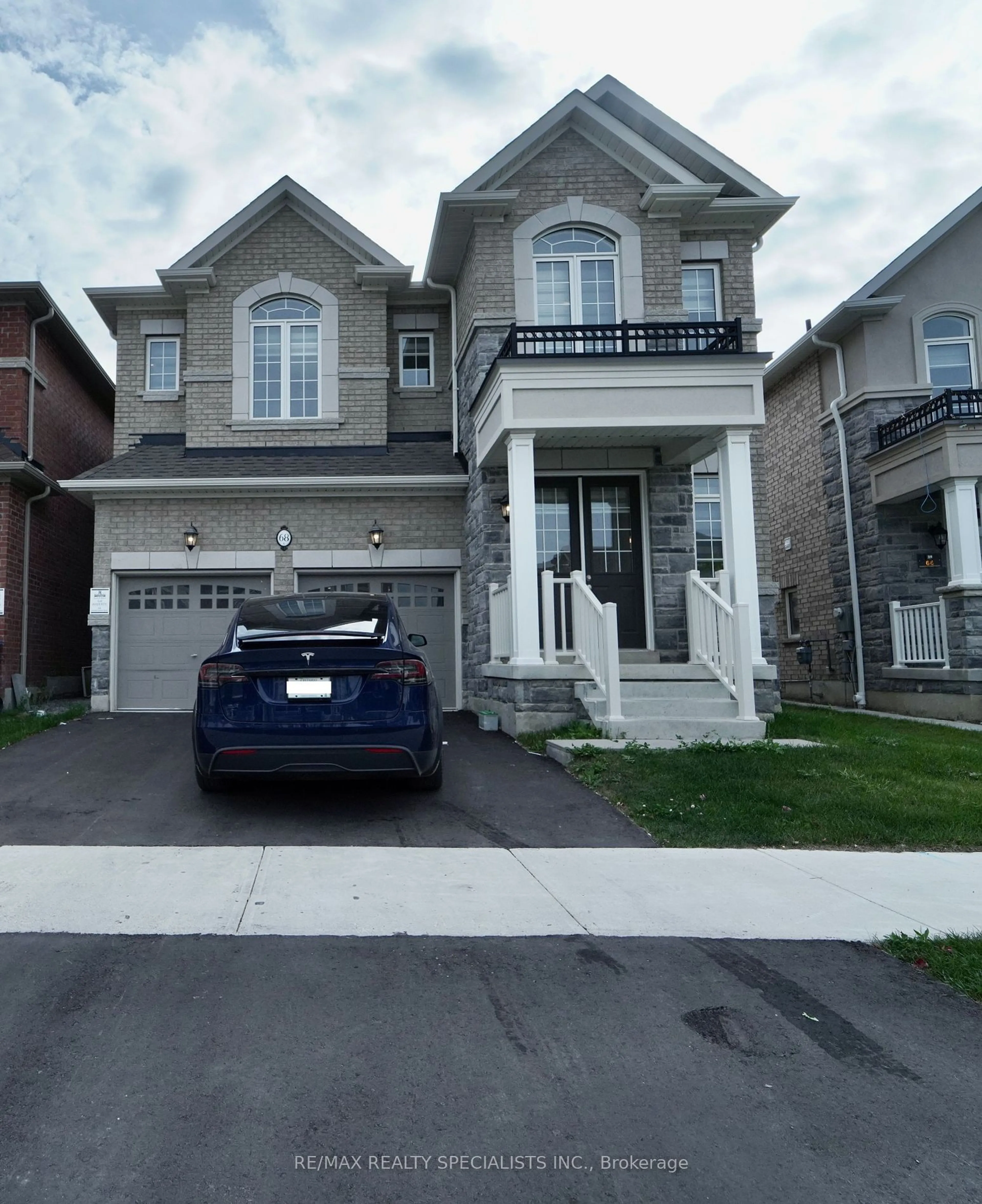 Frontside or backside of a home, the street view for 68 Donald Stewart Rd, Brampton Ontario L7A 5J5