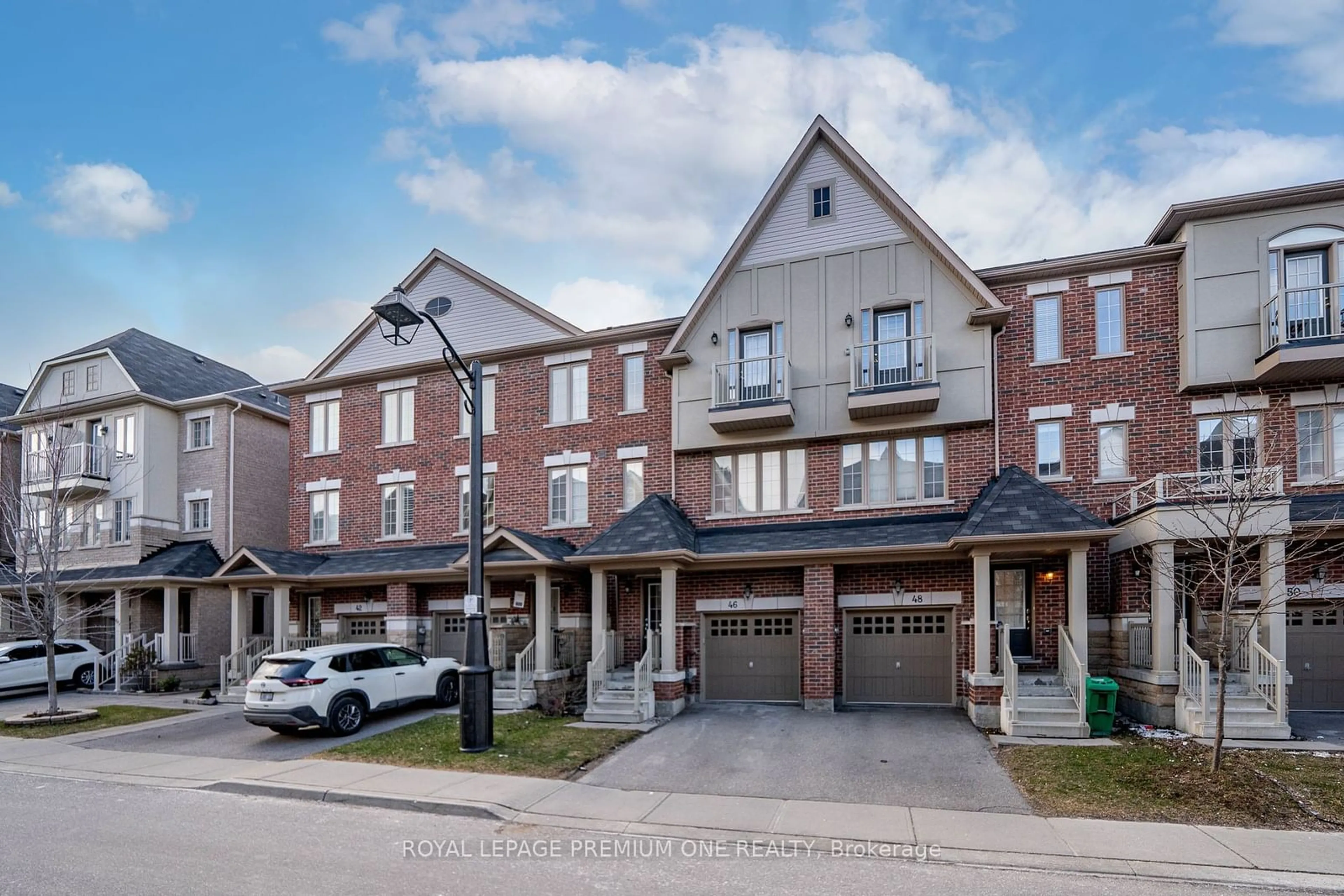 A pic from exterior of the house or condo, the street view for 46 Kayak Hts, Brampton Ontario L6Z 0H9