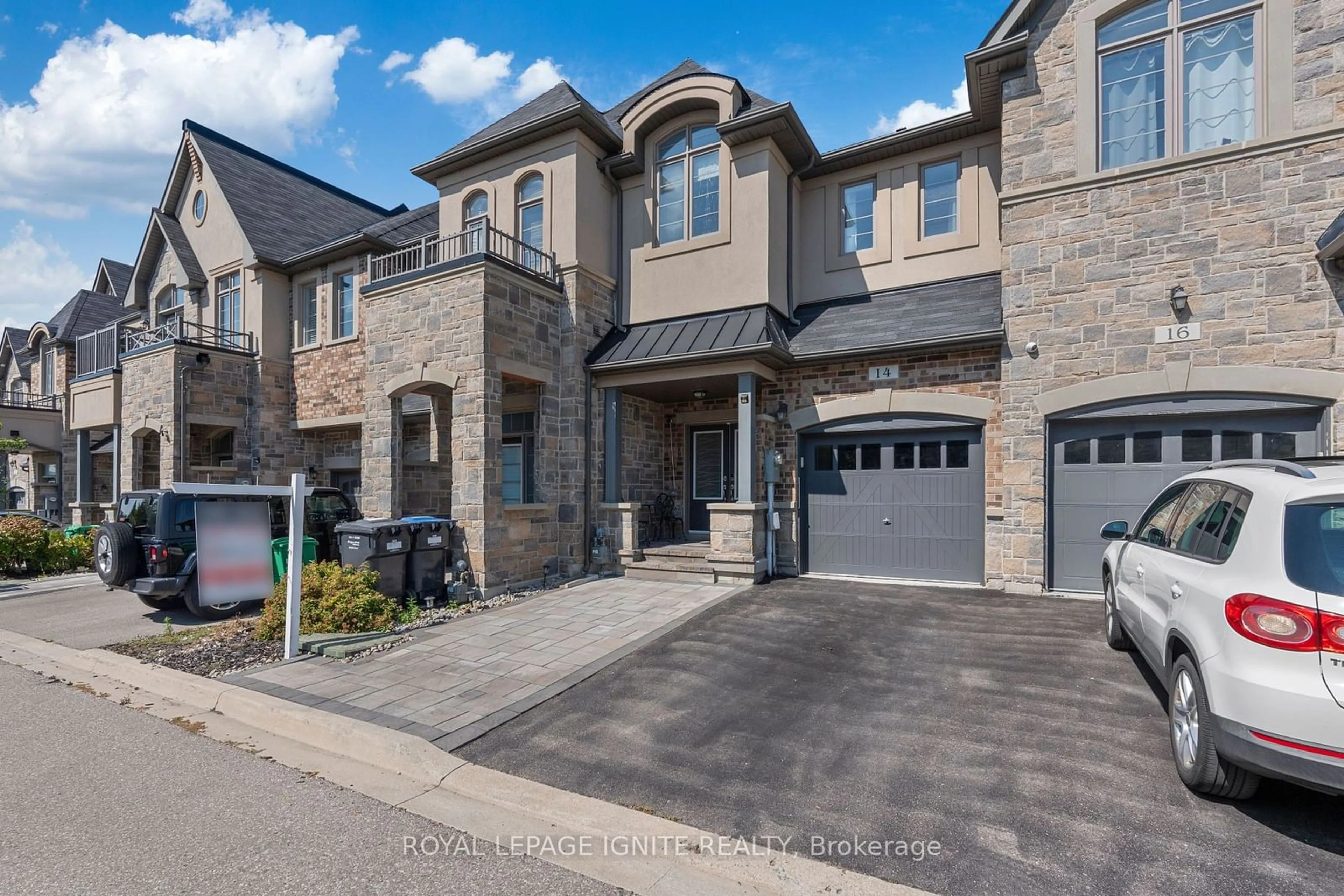 Home with brick exterior material for 14 Gammon Cres, Brampton Ontario L6Y 6B7