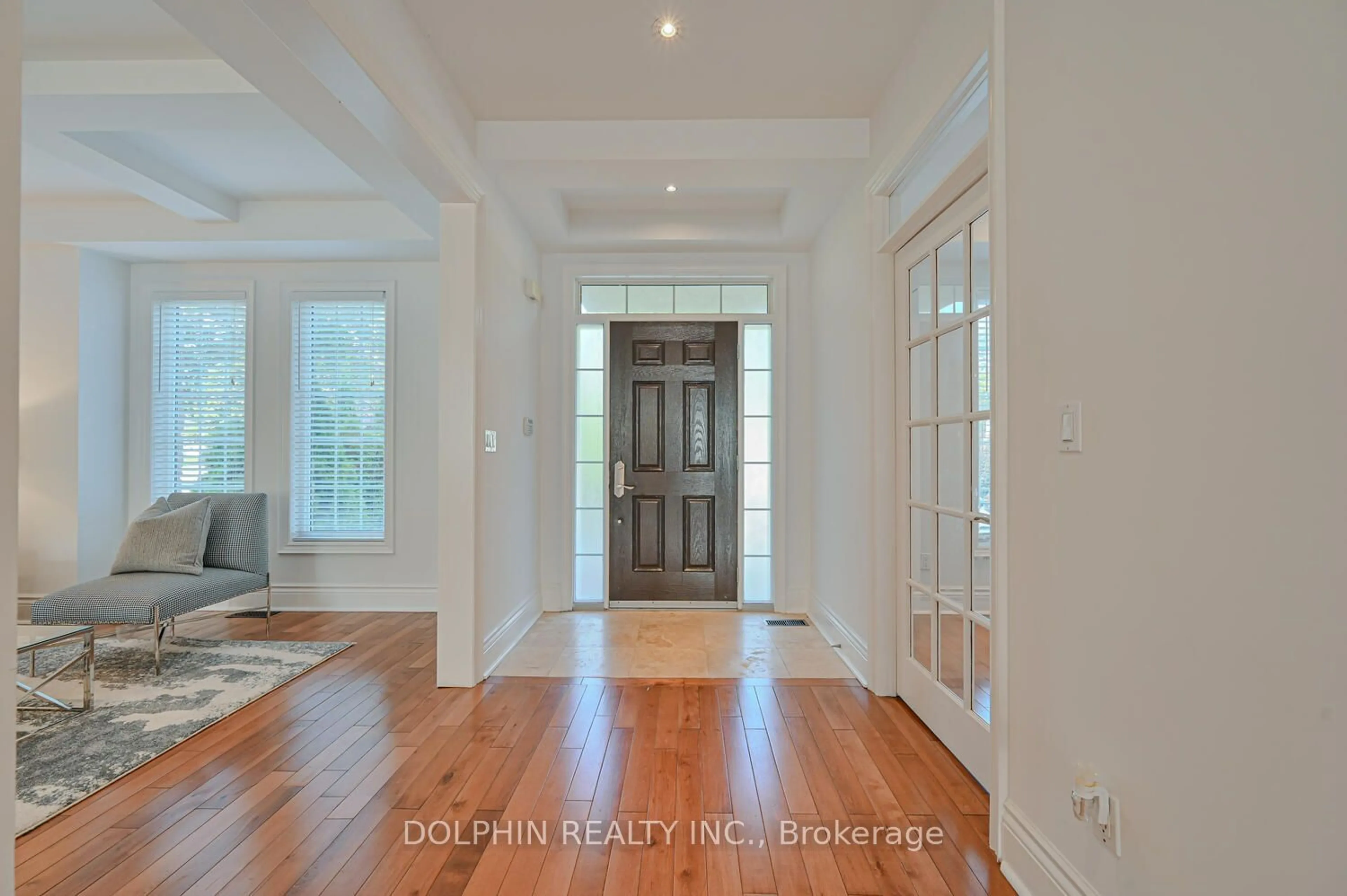 Indoor entryway, wood floors for 1084B Kipling Ave, Toronto Ontario M9B 3M2