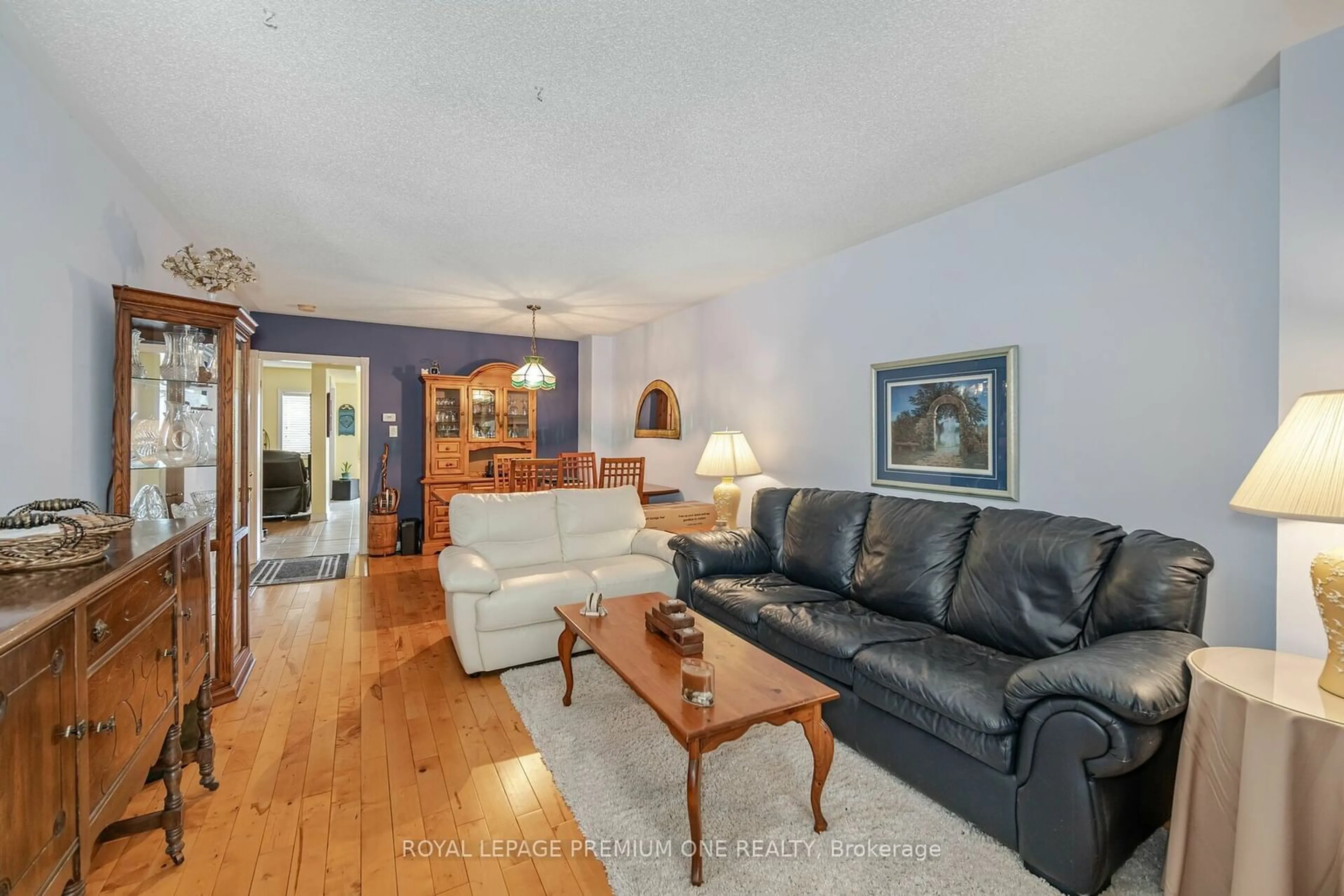 Living room, wood floors for 2382 Sequoia Way, Oakville Ontario L6M 4V5