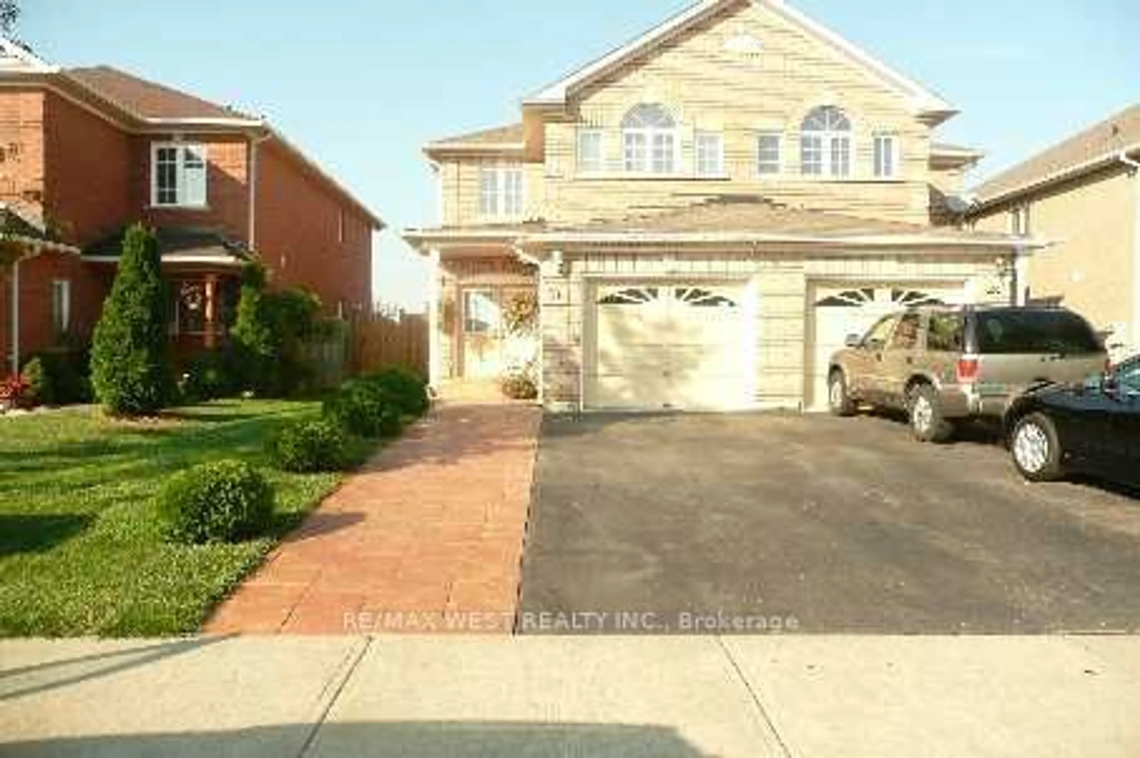 Frontside or backside of a home for 51 Native Landing, Brampton Ontario L6X 5B1