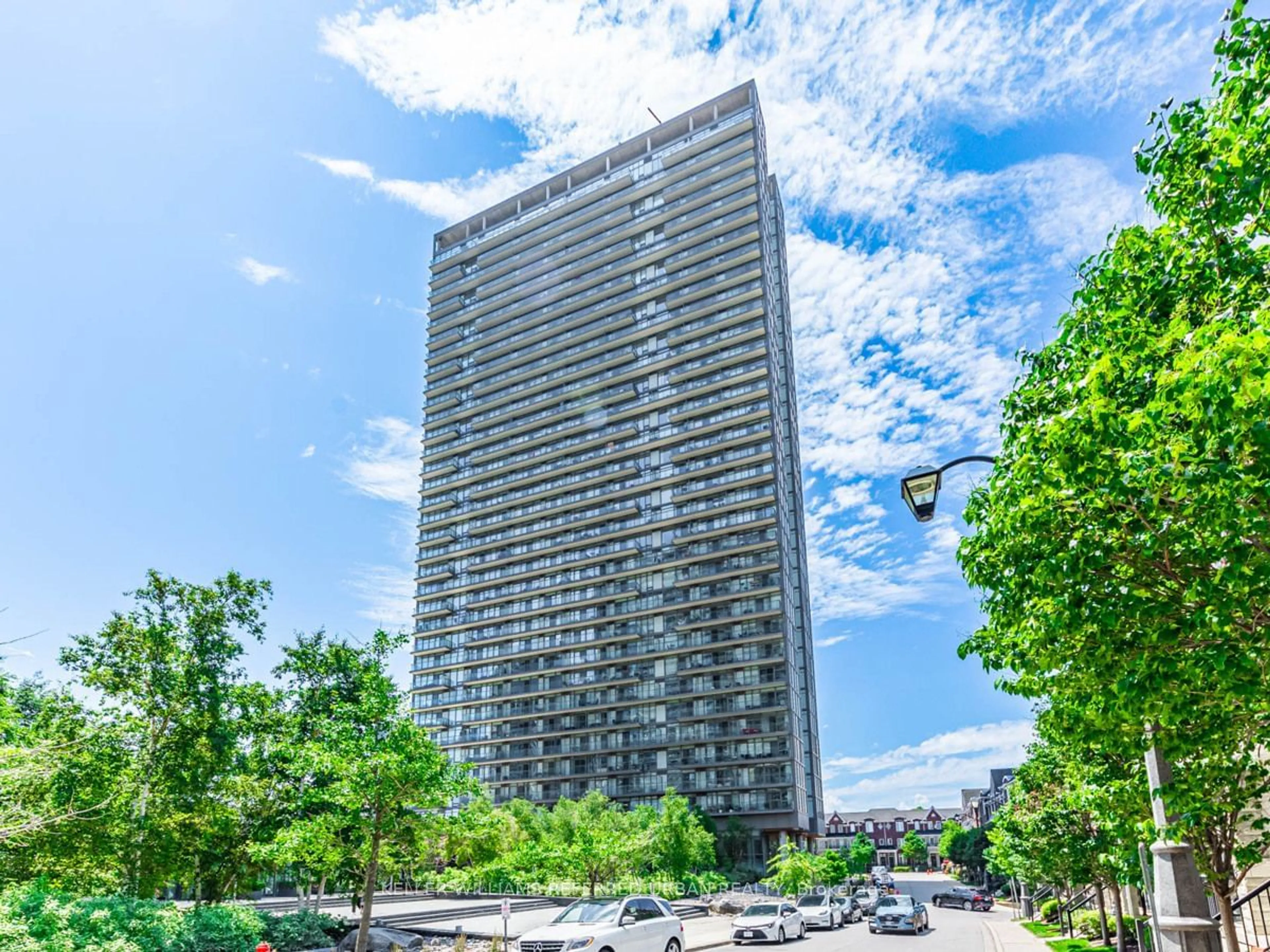 A pic from exterior of the house or condo for 105 The Queensway #902, Toronto Ontario M6S 5B5