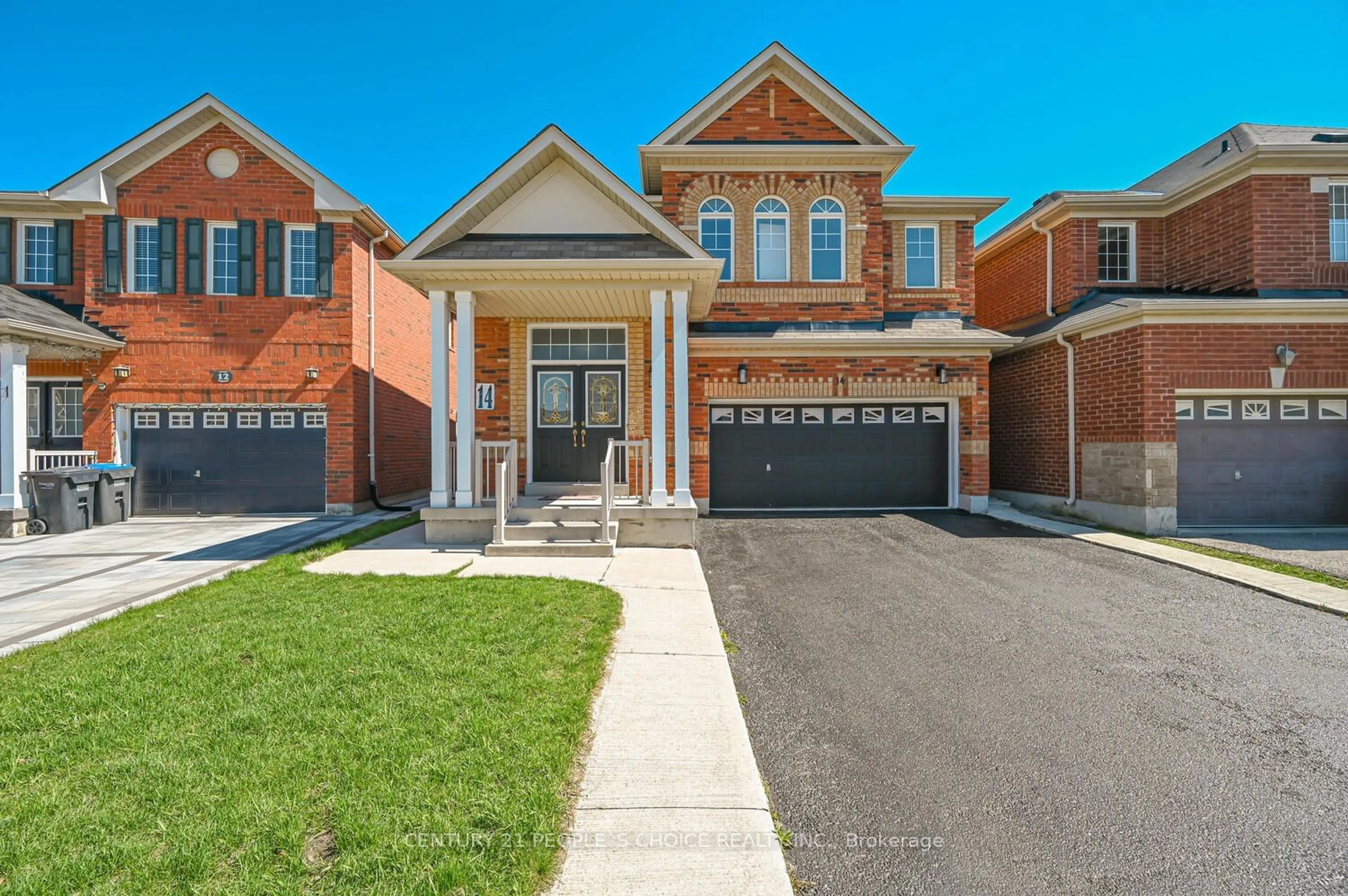 Home with brick exterior material for 14 Lillian Cres, Brampton Ontario L6R 3P9