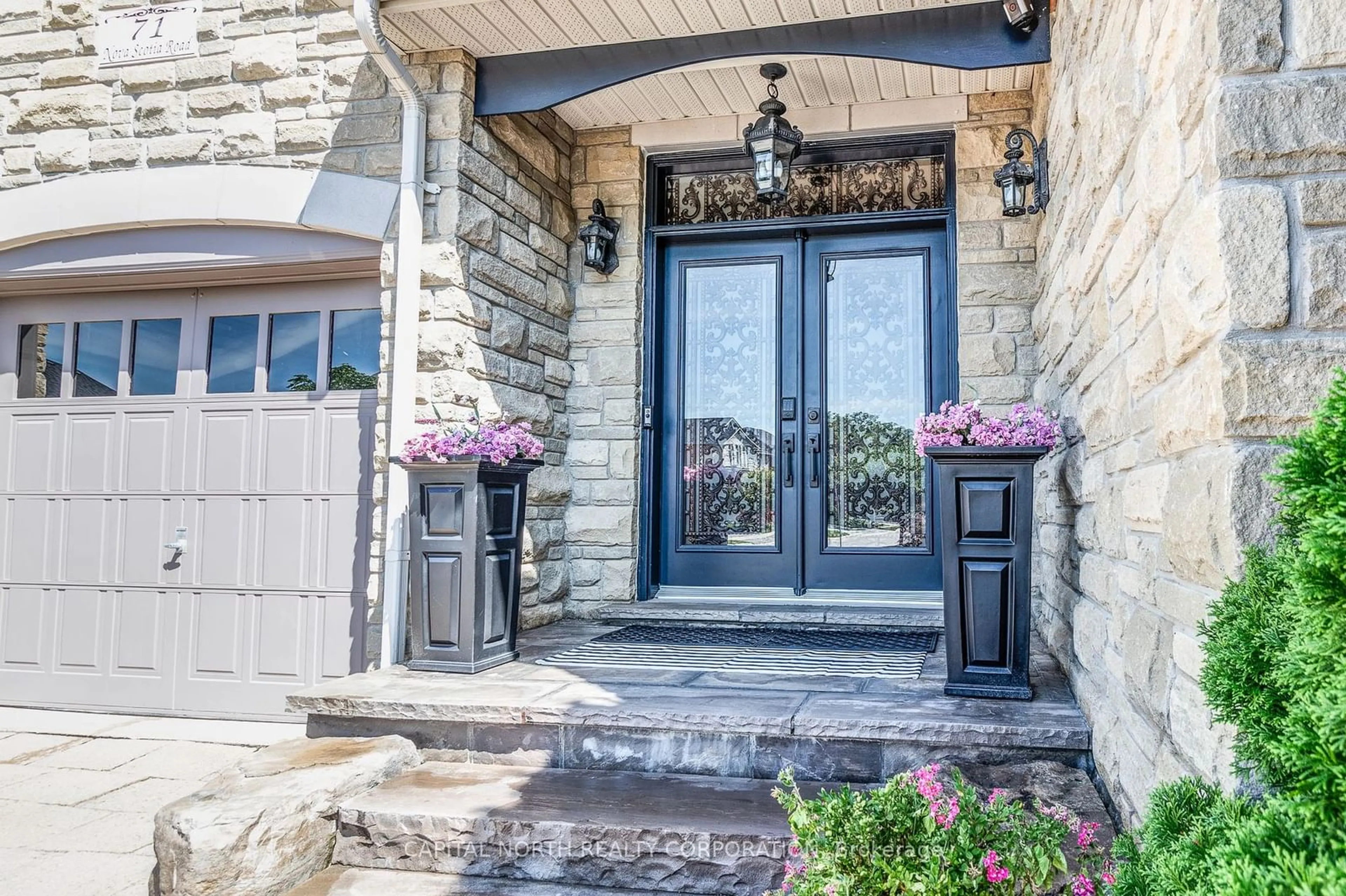 Indoor entryway, wood floors for 71 Nova Scotia Rd, Brampton Ontario L6Y 5K1