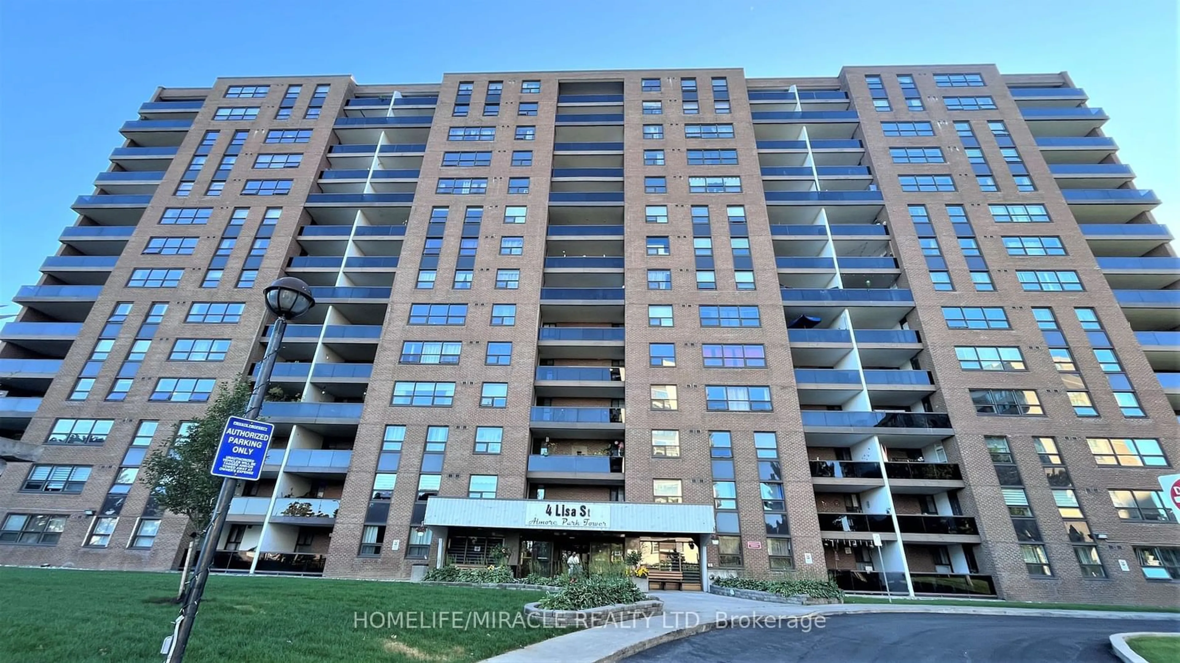 A pic from exterior of the house or condo for 4 Lisa St #1107, Brampton Ontario L6T 4B6