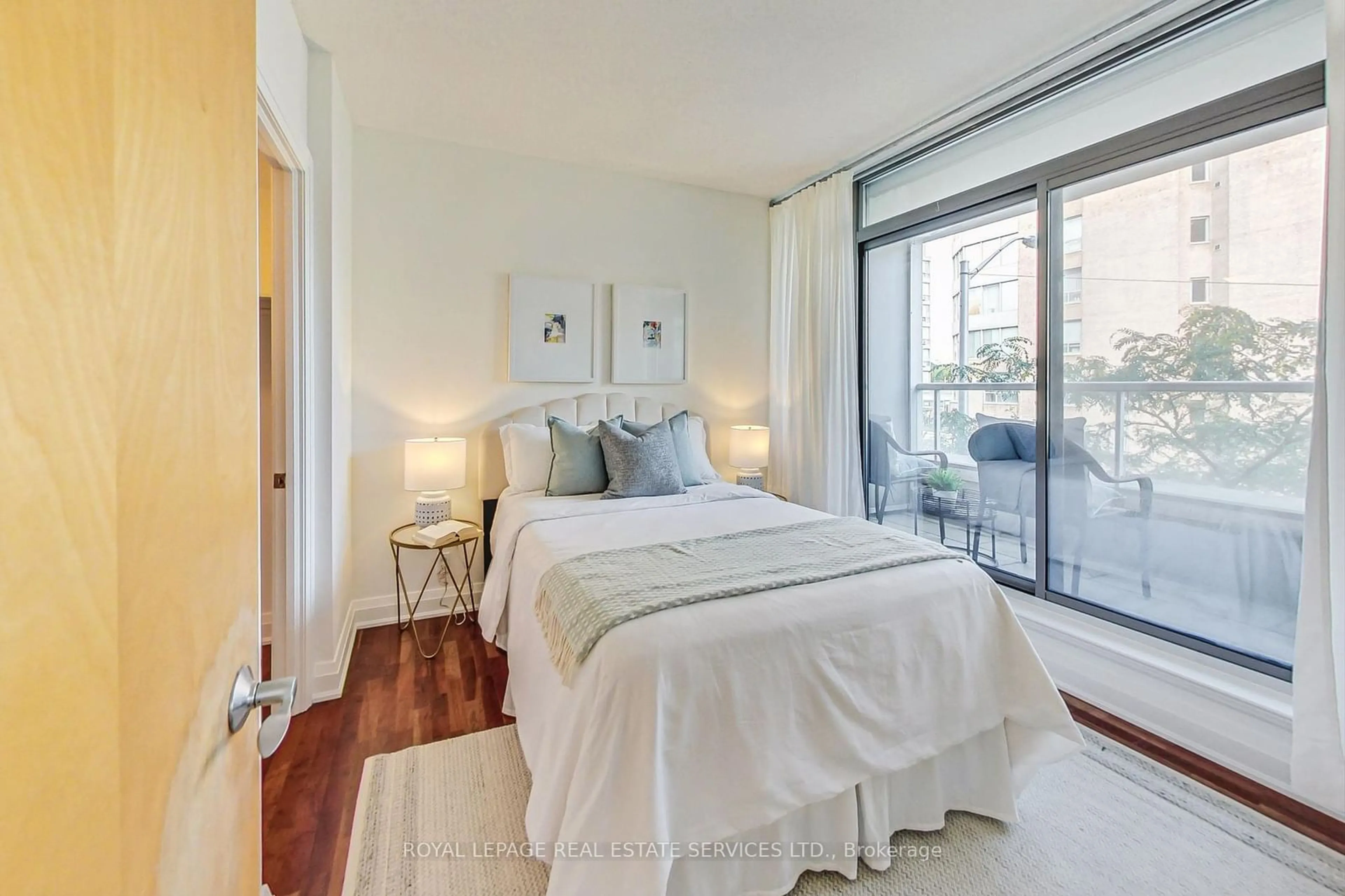 Bedroom for 383 Ellis Park Rd #705, Toronto Ontario M6S 5B2