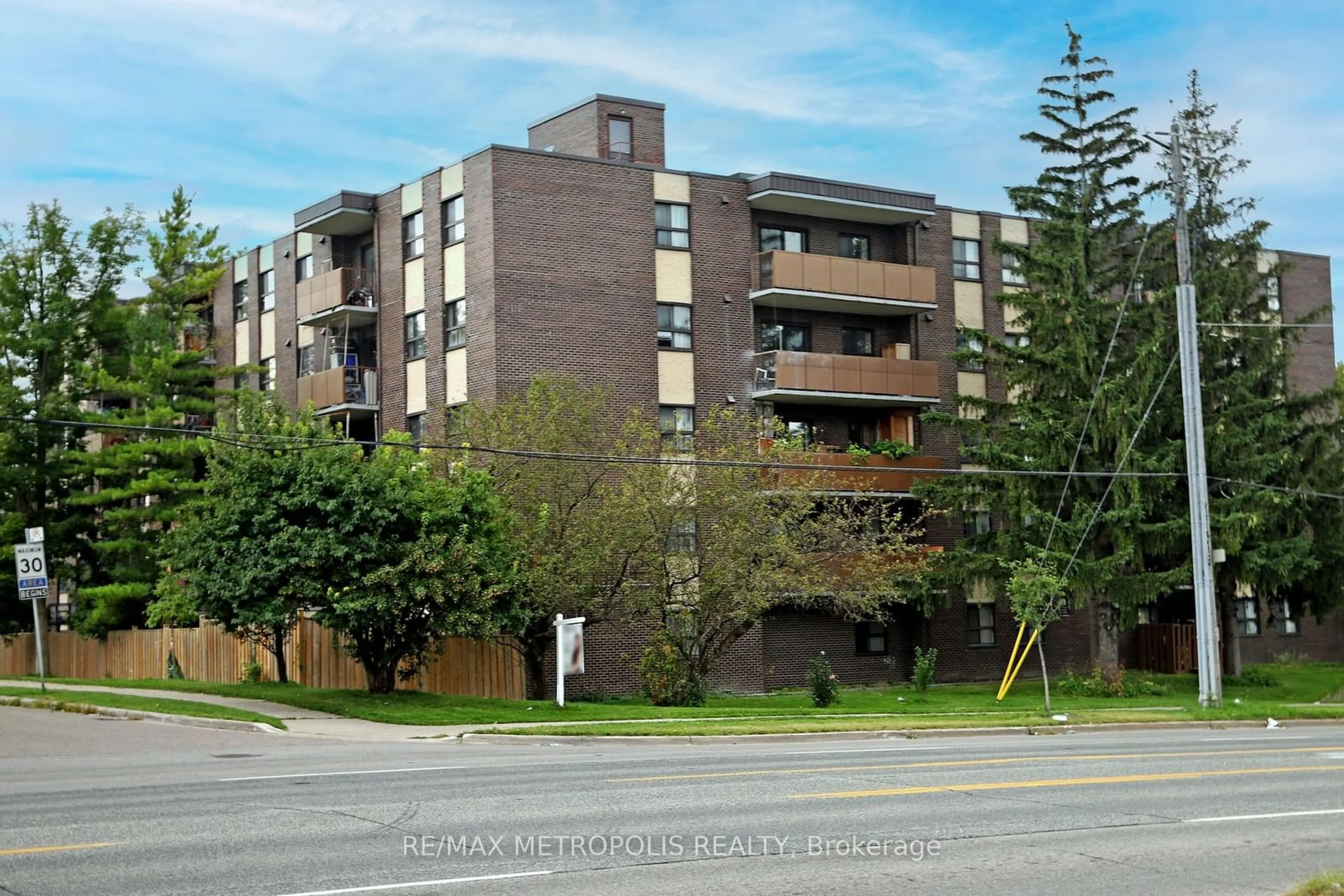 A pic from exterior of the house or condo, the front or back of building for 1445 Wilson Ave #504, Toronto Ontario M3M 1J5