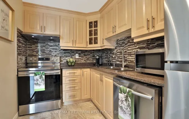 Additional property image - 4185 Shipp Dr Unit 618