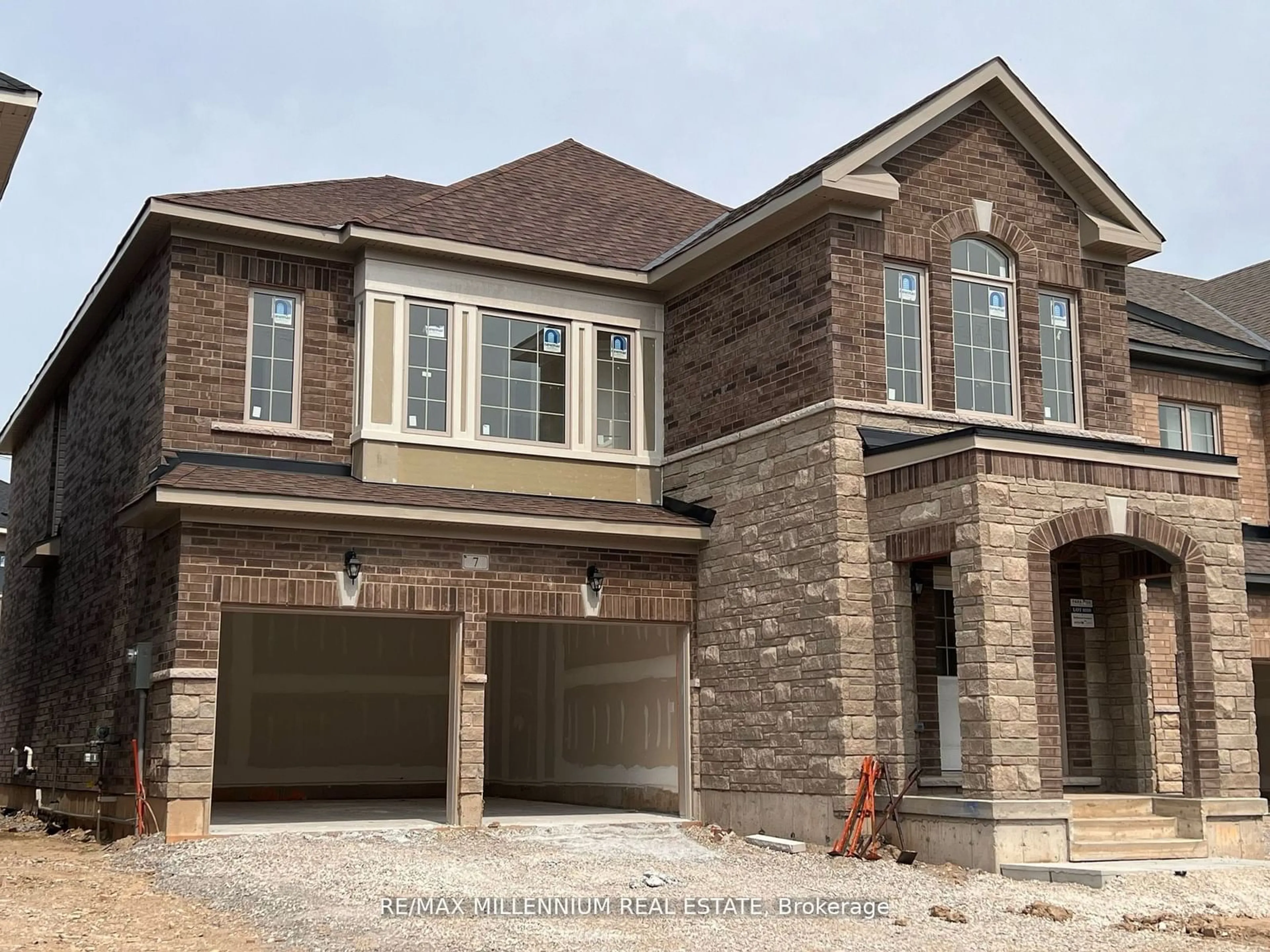 Home with brick exterior material for 7 Stellarton Cres, Brampton Ontario L7A 5A6