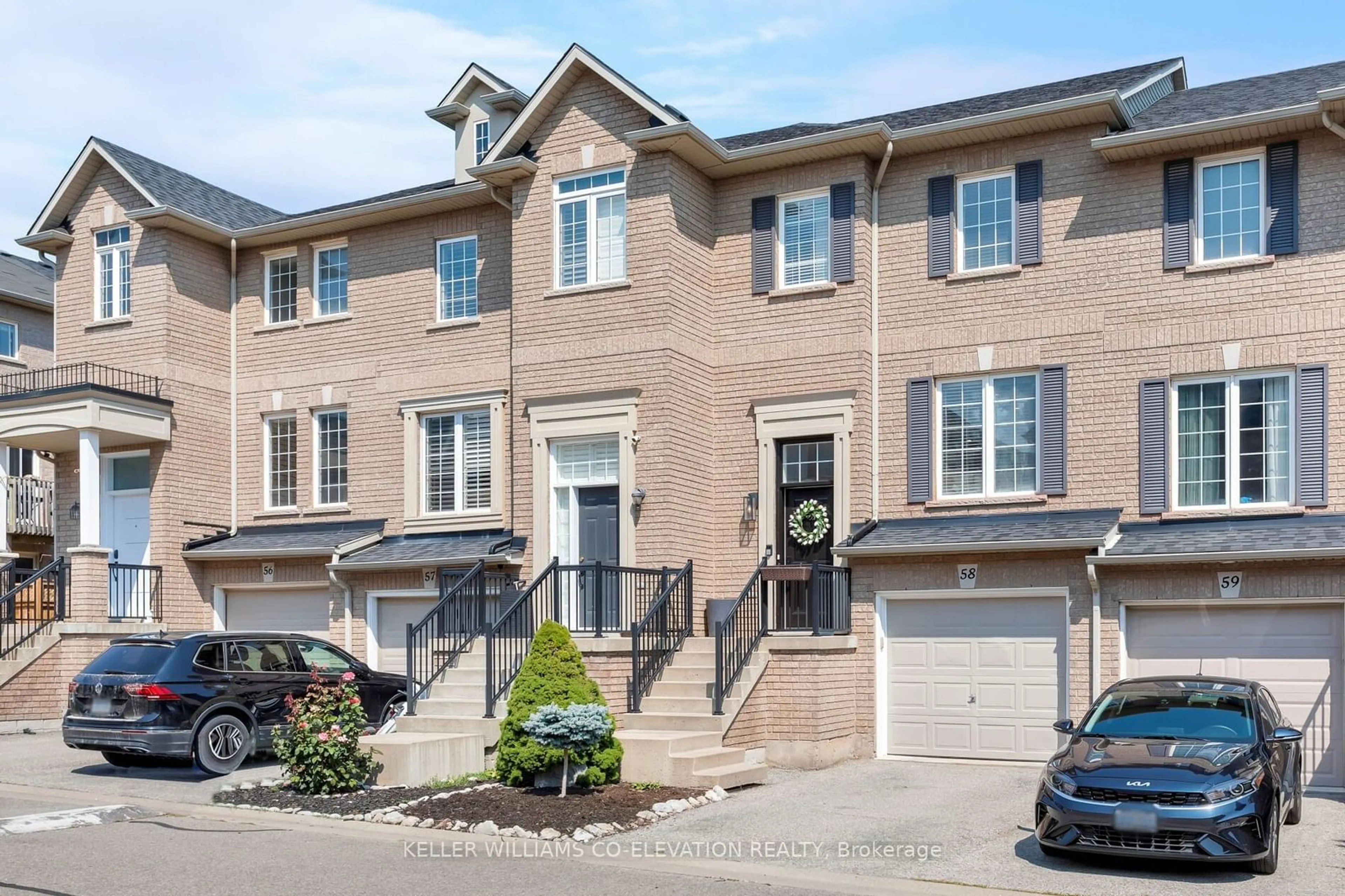 A pic from exterior of the house or condo for 2280 Baronwood Dr #58, Oakville Ontario L6M 0J7