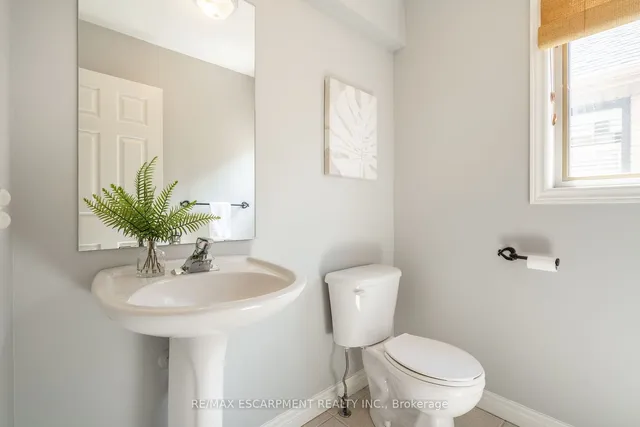 Additional property image - 504 Geranium Lane