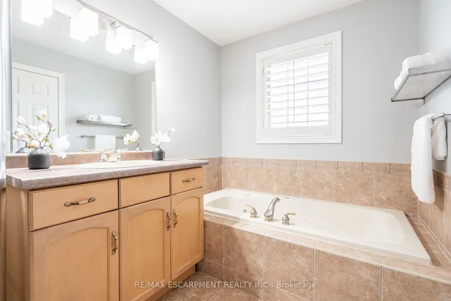 Additional property image - 504 Geranium Lane