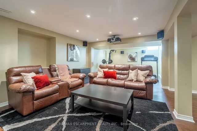 Additional property image - 504 Geranium Lane