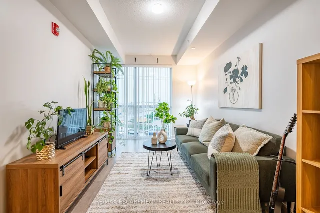 Additional property image - 5230 Dundas St Unit A428