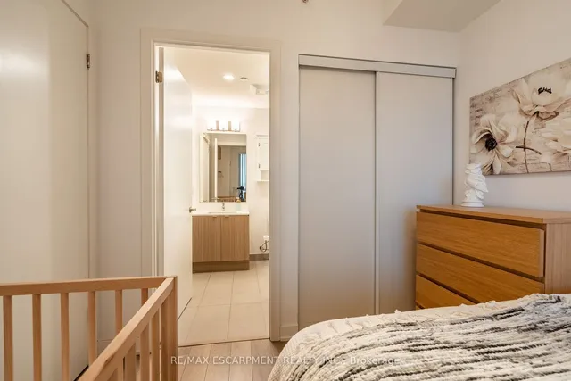 Additional property image - 5230 Dundas St Unit A428