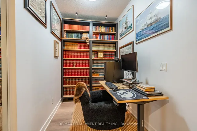 Additional property image - 5230 Dundas St Unit A428