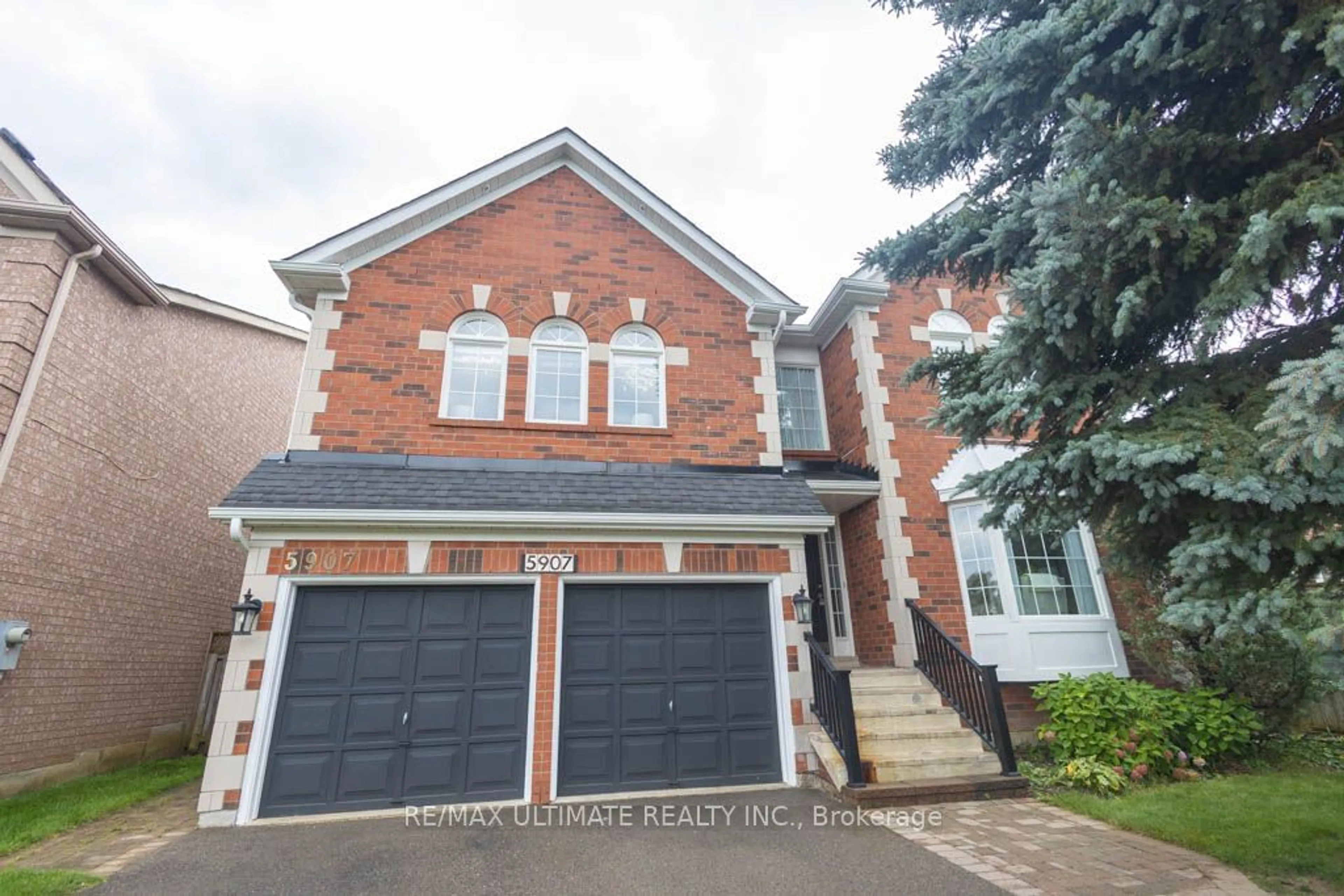 Home with brick exterior material for 5907 Cornell Cres, Mississauga Ontario L5M 5R7