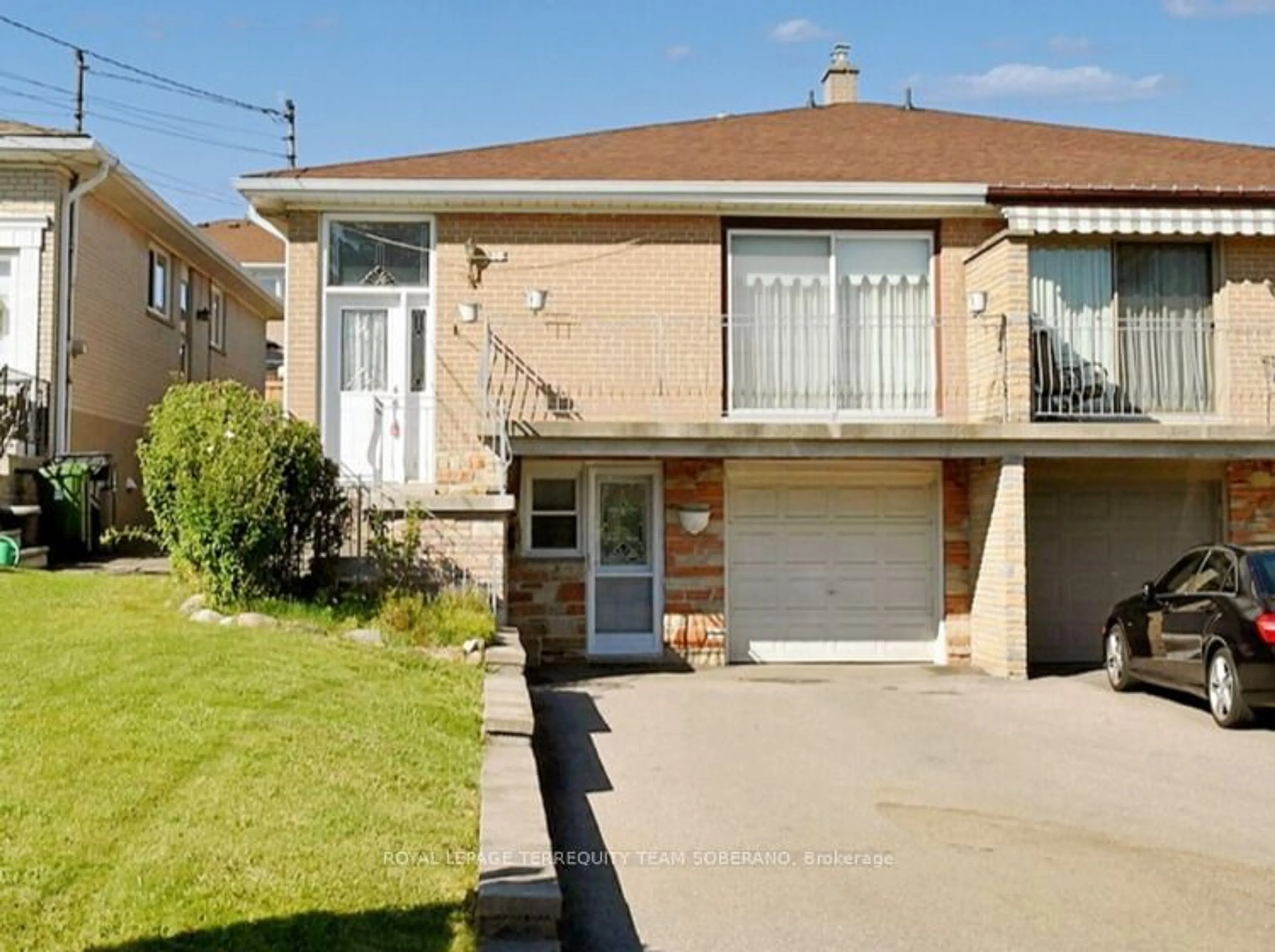 Frontside or backside of a home for 10 Bengal Crt, Toronto Ontario M3L 1X9