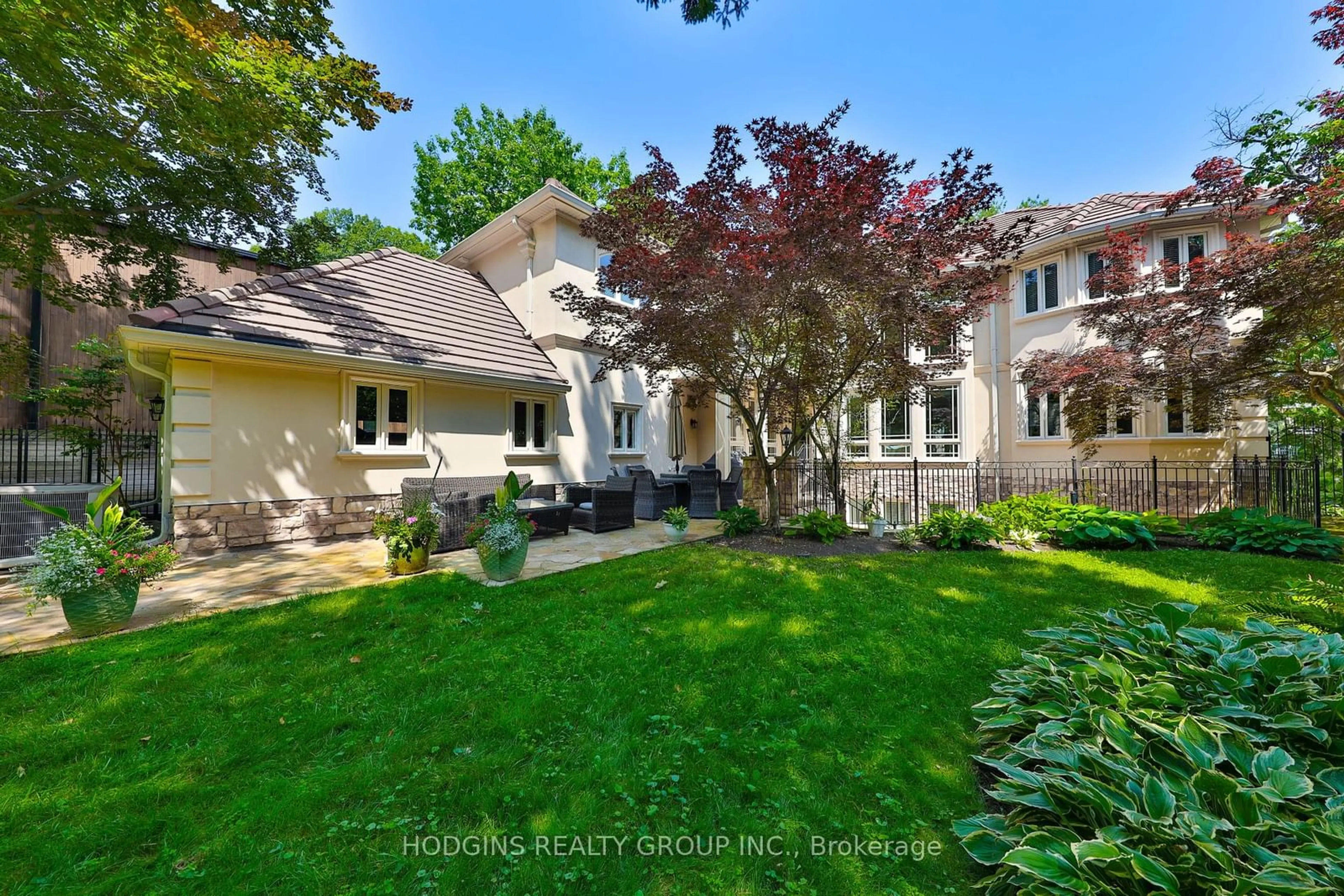 Frontside or backside of a home, the fenced backyard for 1382 Aldo Dr, Mississauga Ontario L5H 3E9