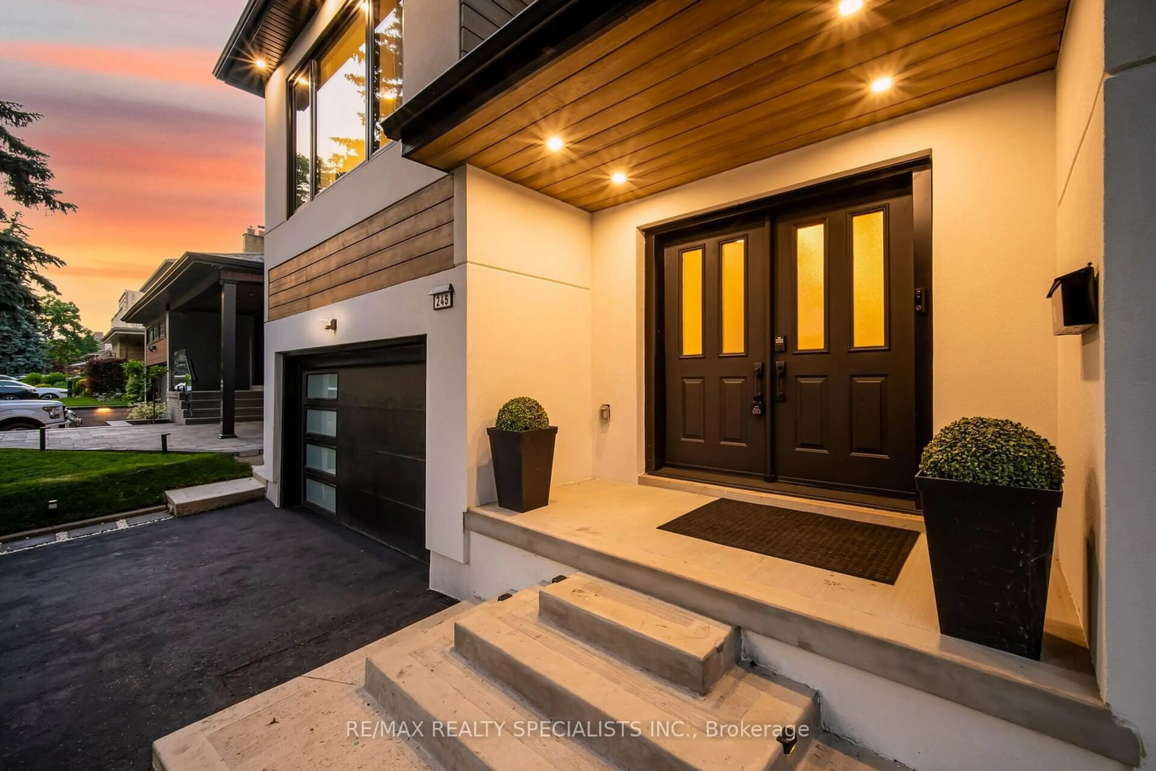 Indoor entryway, wood floors for 245 Mill Rd, Toronto Ontario M9C 1Y3