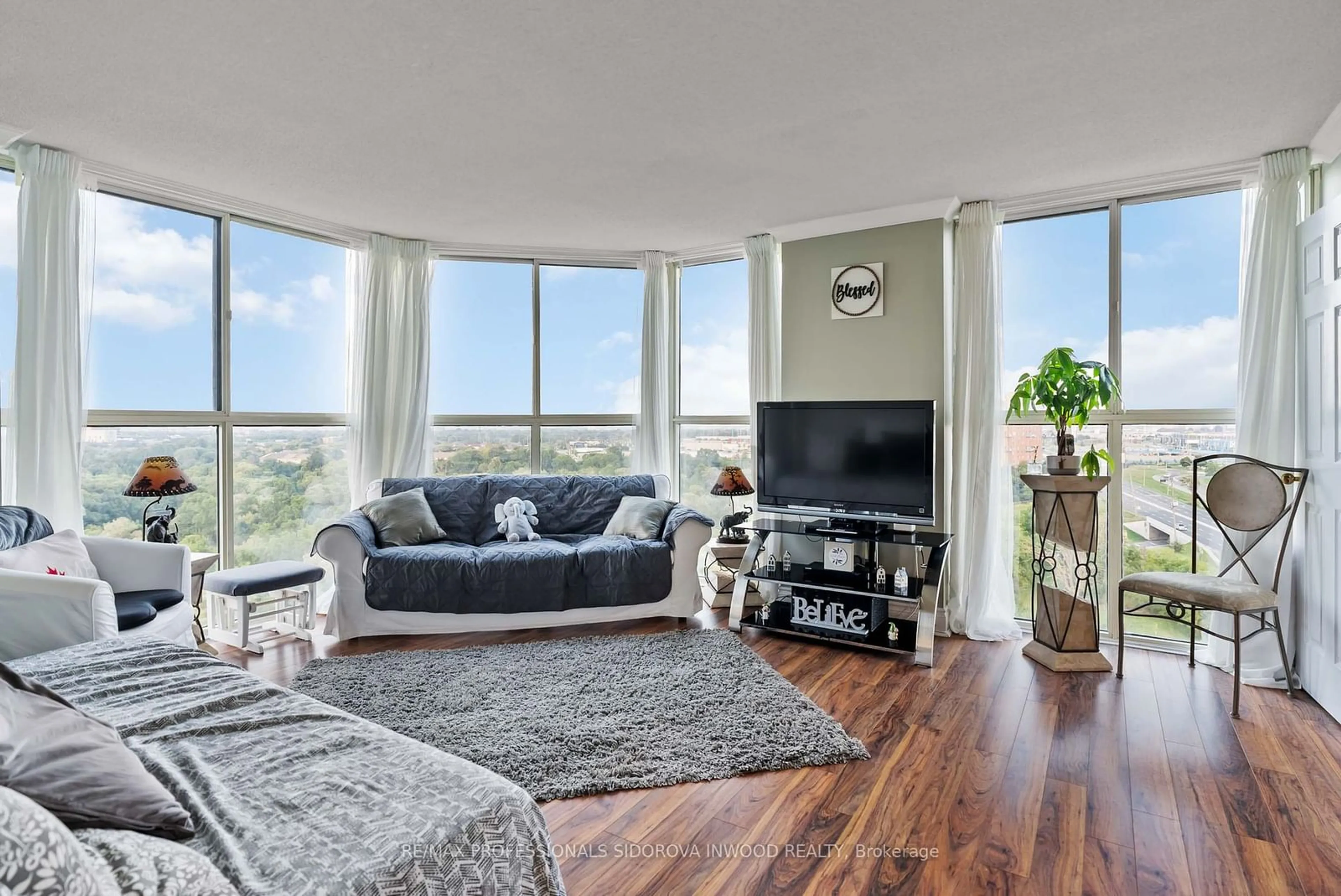 Living room for 600 Rexdale Blvd #1202, Toronto Ontario M9W 6T4