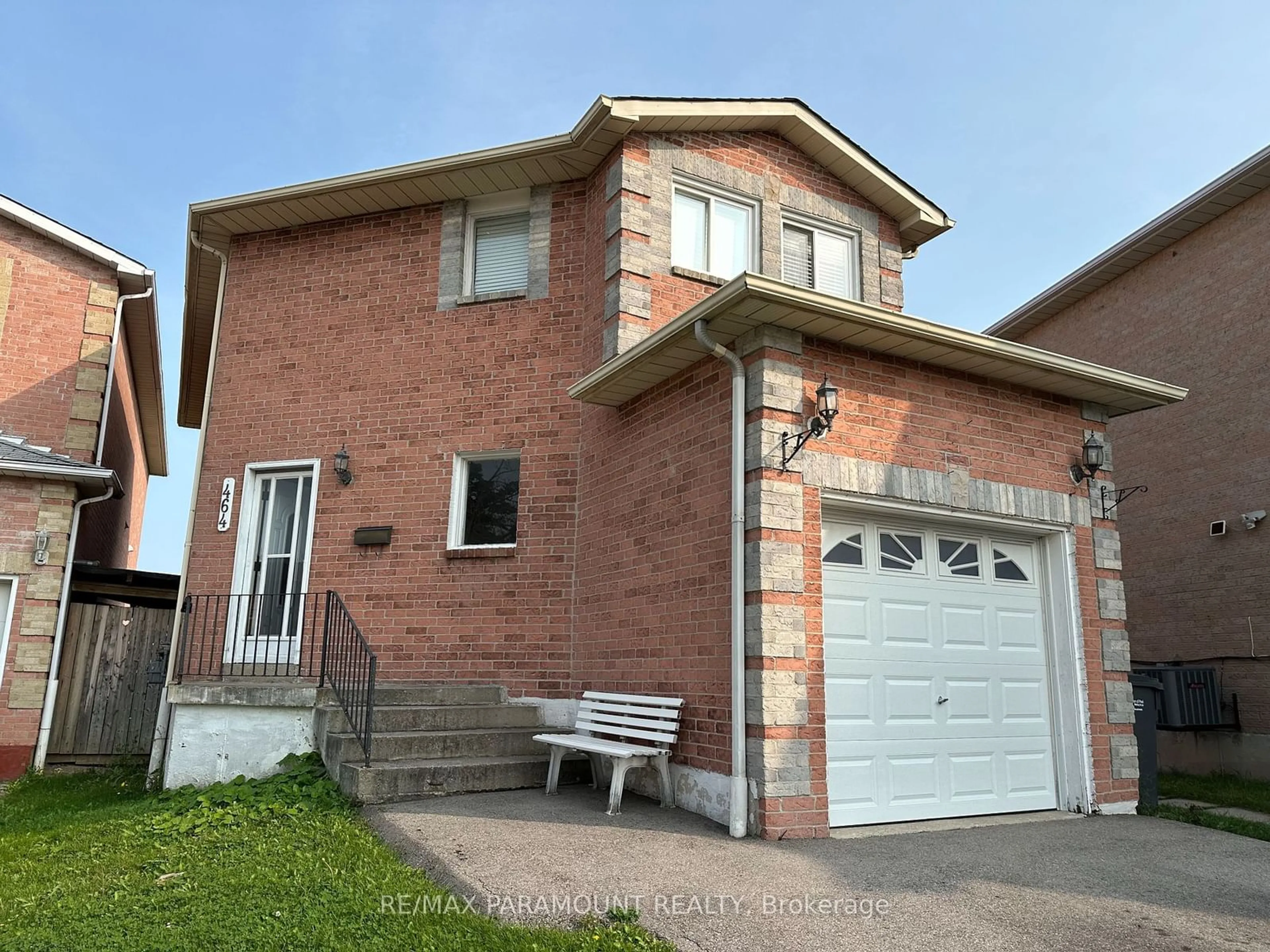 Frontside or backside of a home, cottage for 464 Hansen Rd, Brampton Ontario L6V 3P8