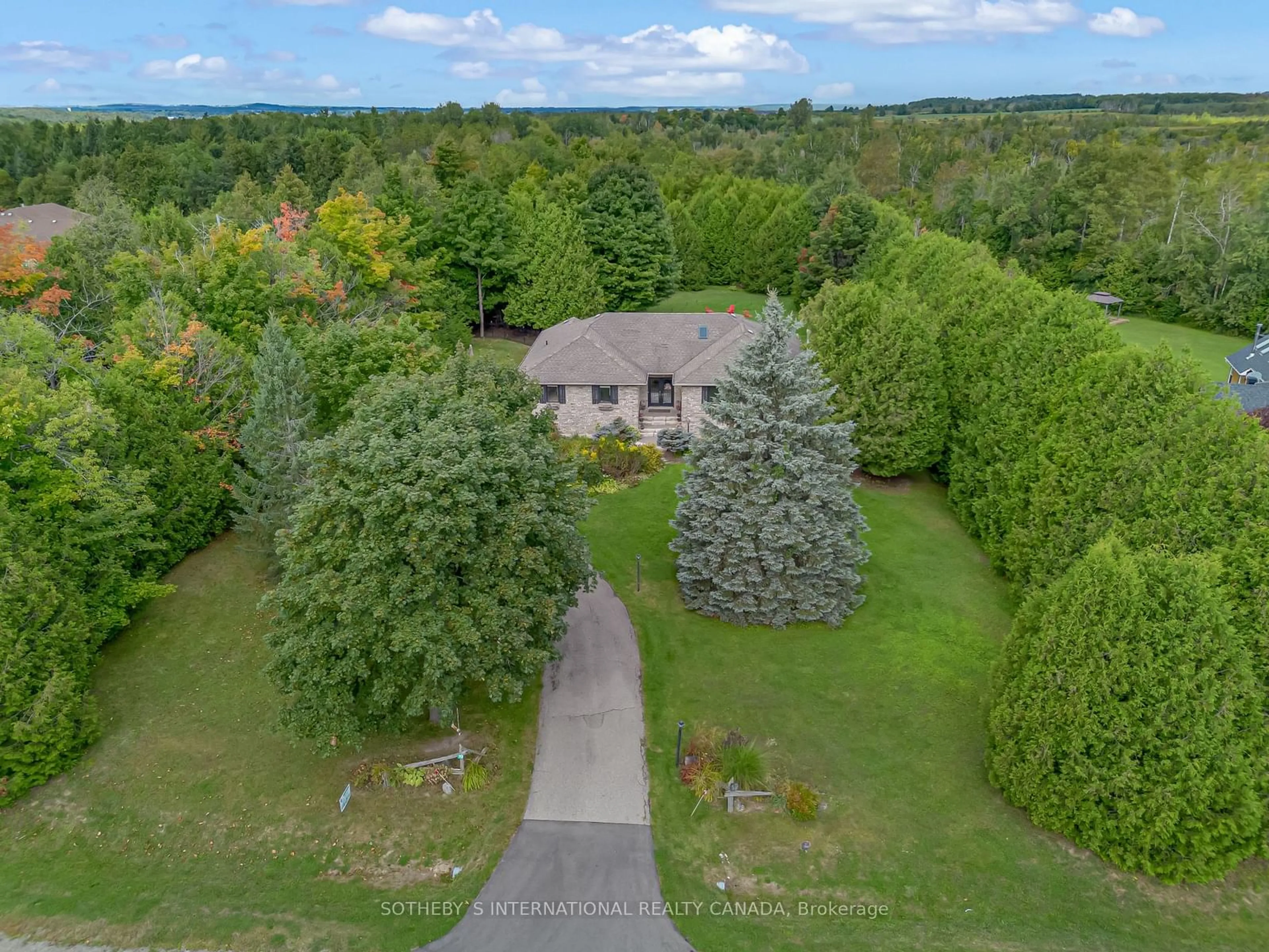 Frontside or backside of a home, cottage for 19 Mcconachie Cres, Caledon Ontario L7K 0B9