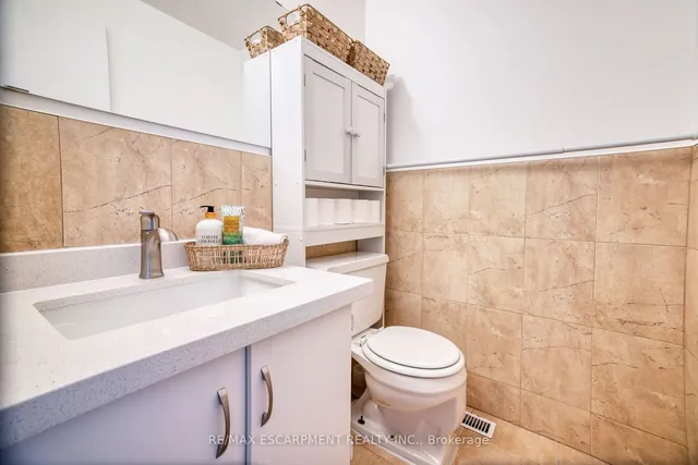 Additional property image - 1485 Gulleden Dr Unit 77