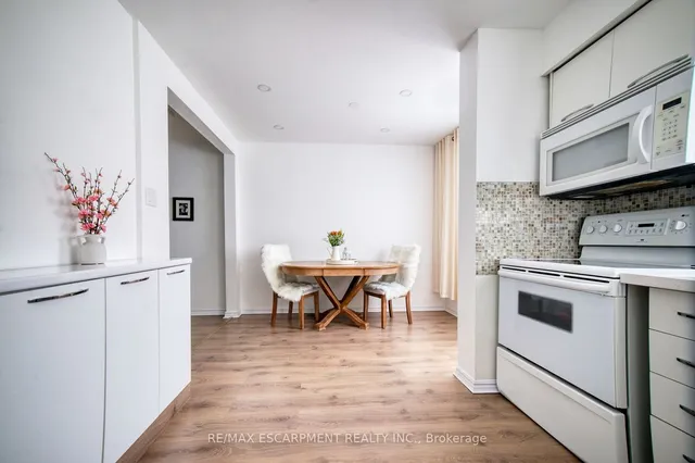 Additional property image - 1485 Gulleden Dr Unit 77