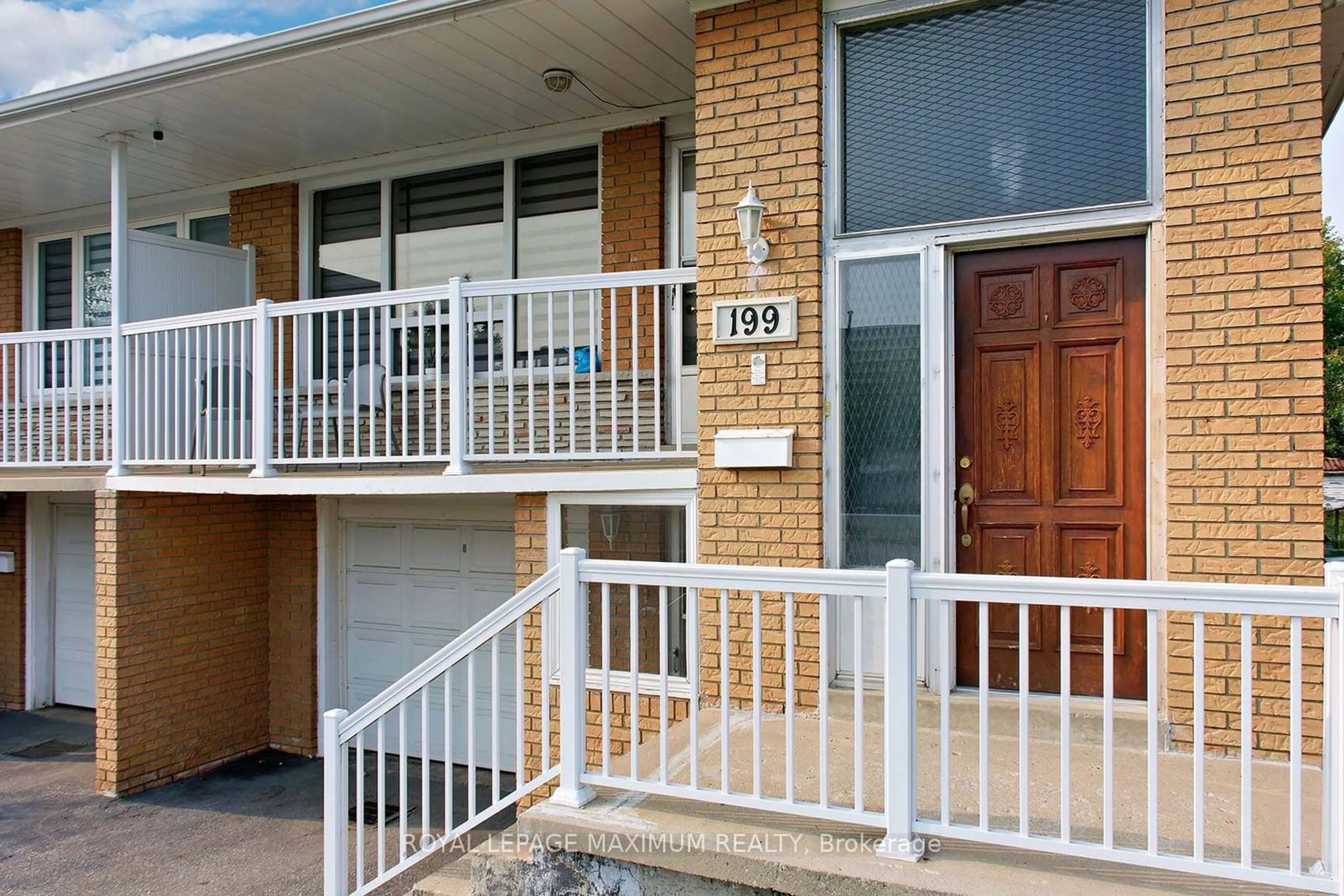 A pic from exterior of the house or condo, cottage for 199 Cabana Dr, Toronto Ontario M9L 1L2