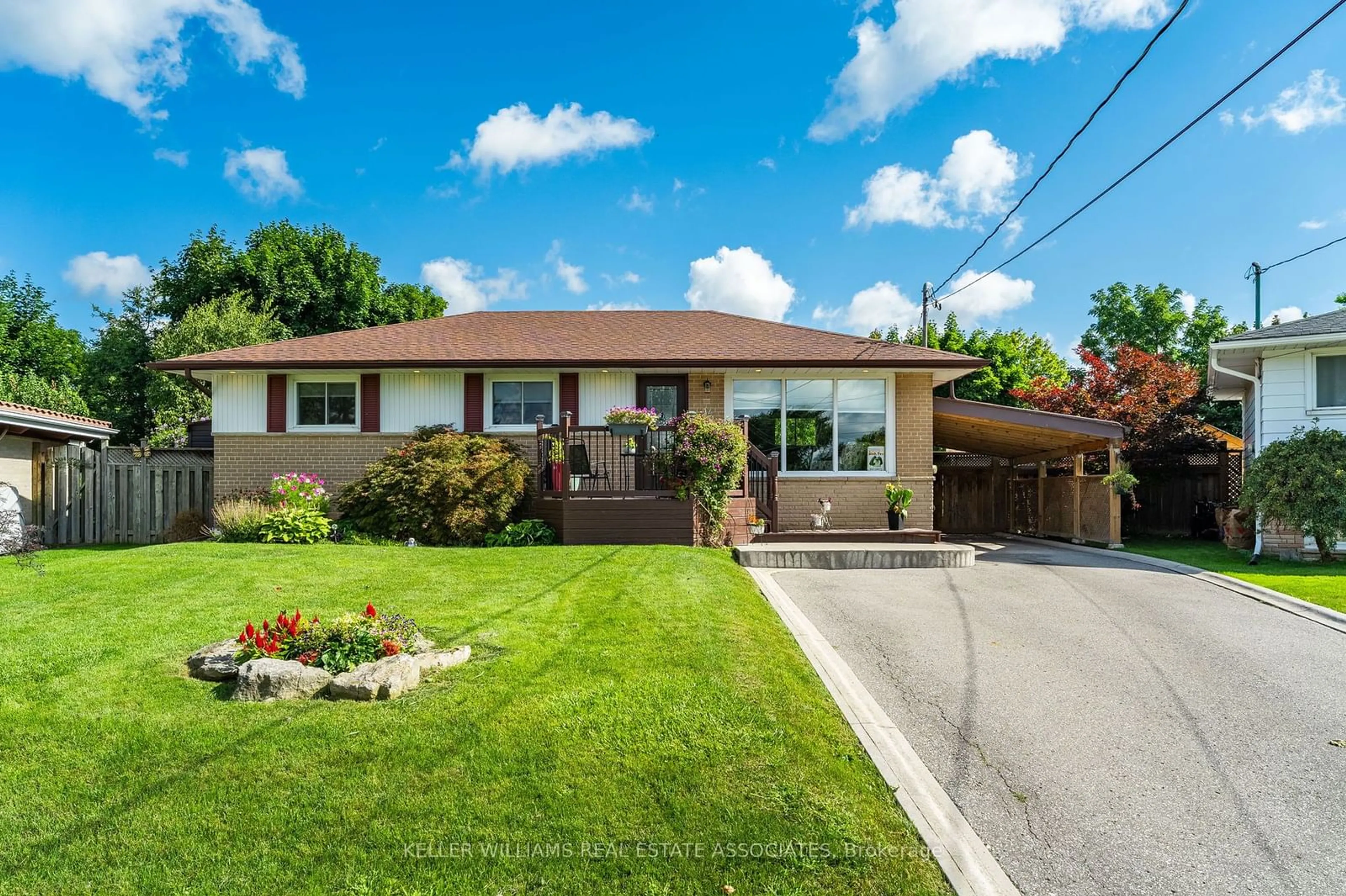 Frontside or backside of a home for 14 Moultrey Cres, Halton Hills Ontario L7G 4N5