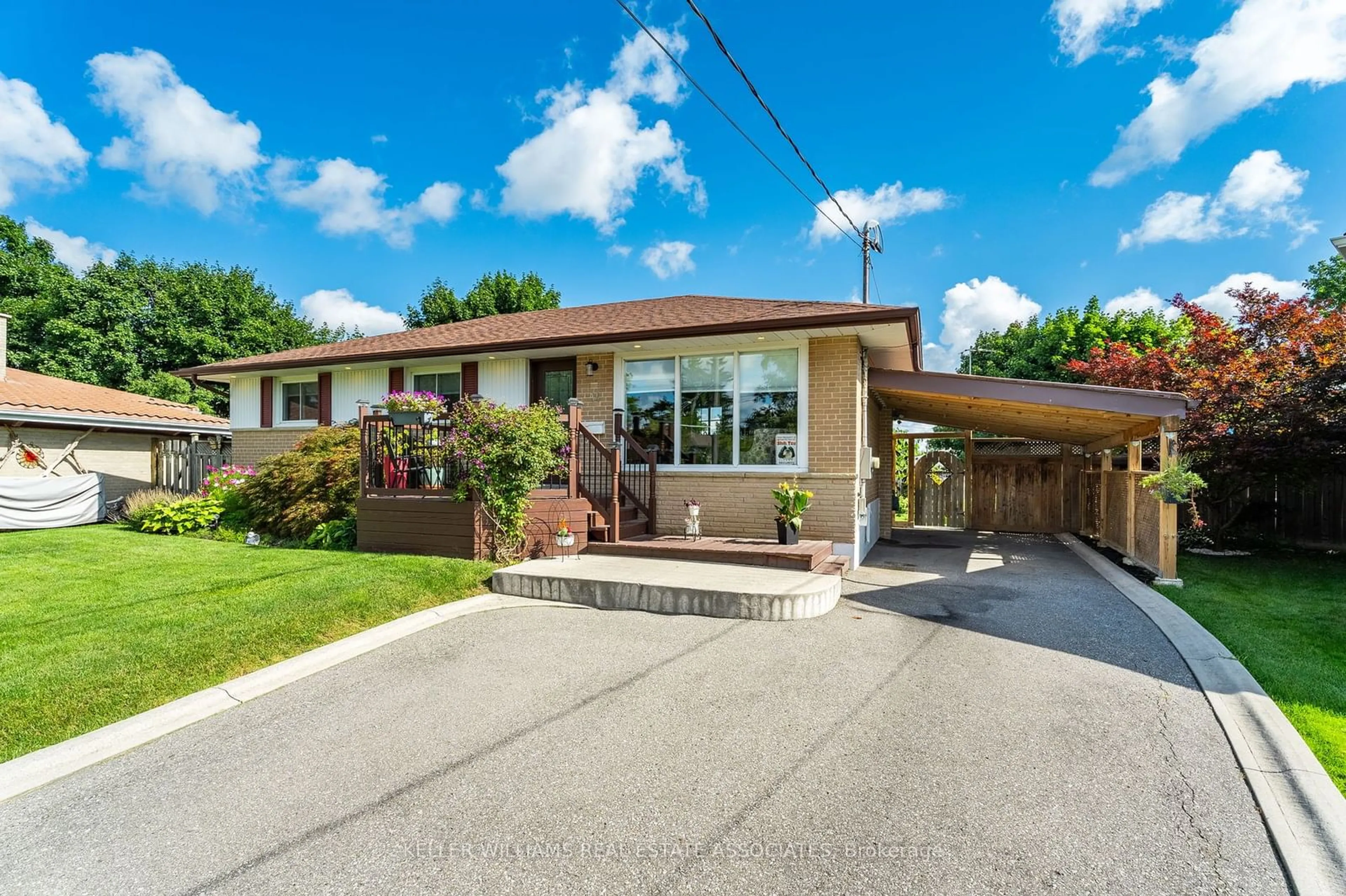 Frontside or backside of a home for 14 Moultrey Cres, Halton Hills Ontario L7G 4N5