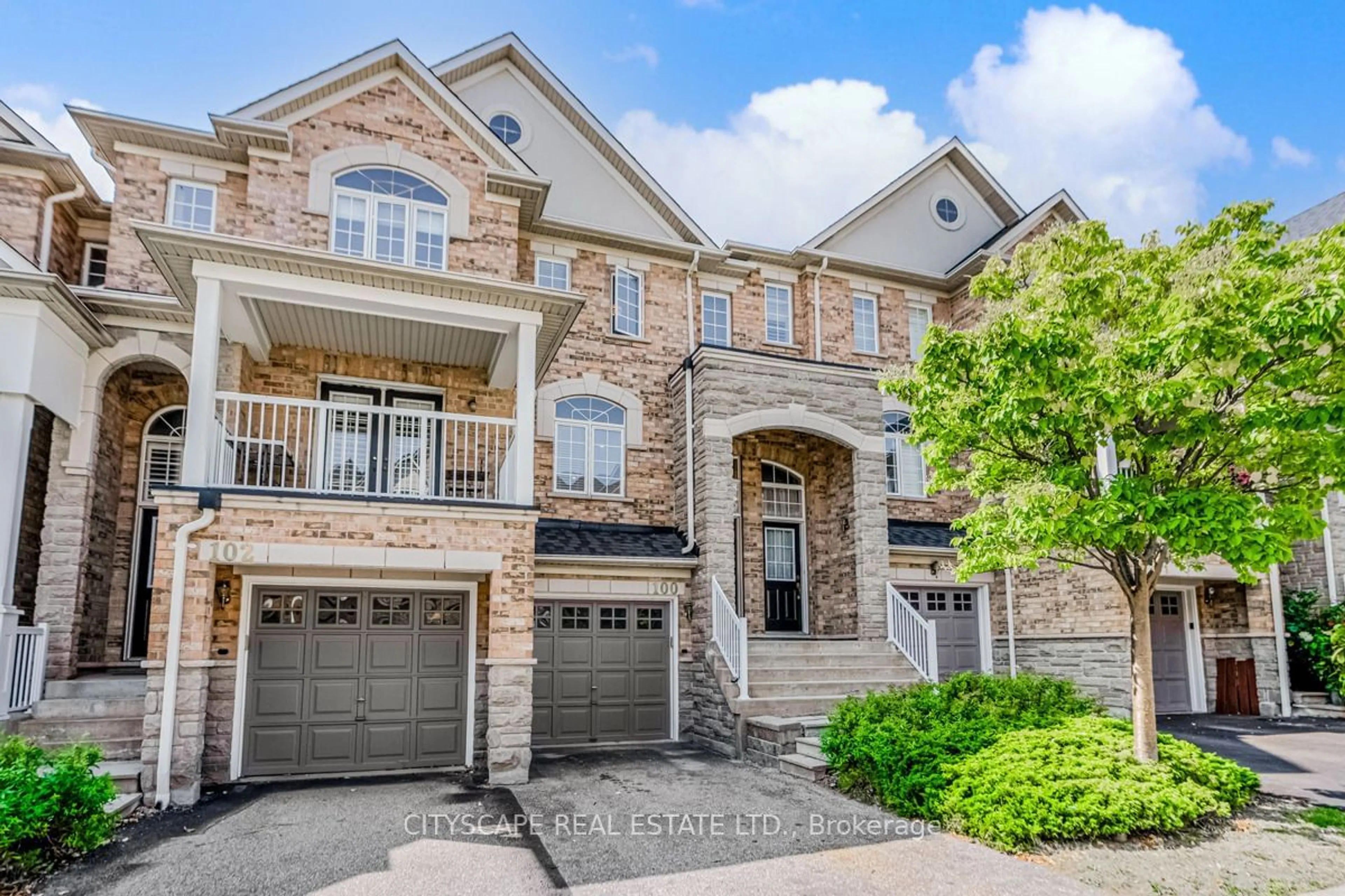 Home with brick exterior material for 601 Shoreline Dr #100, Mississauga Ontario L5B 4K8