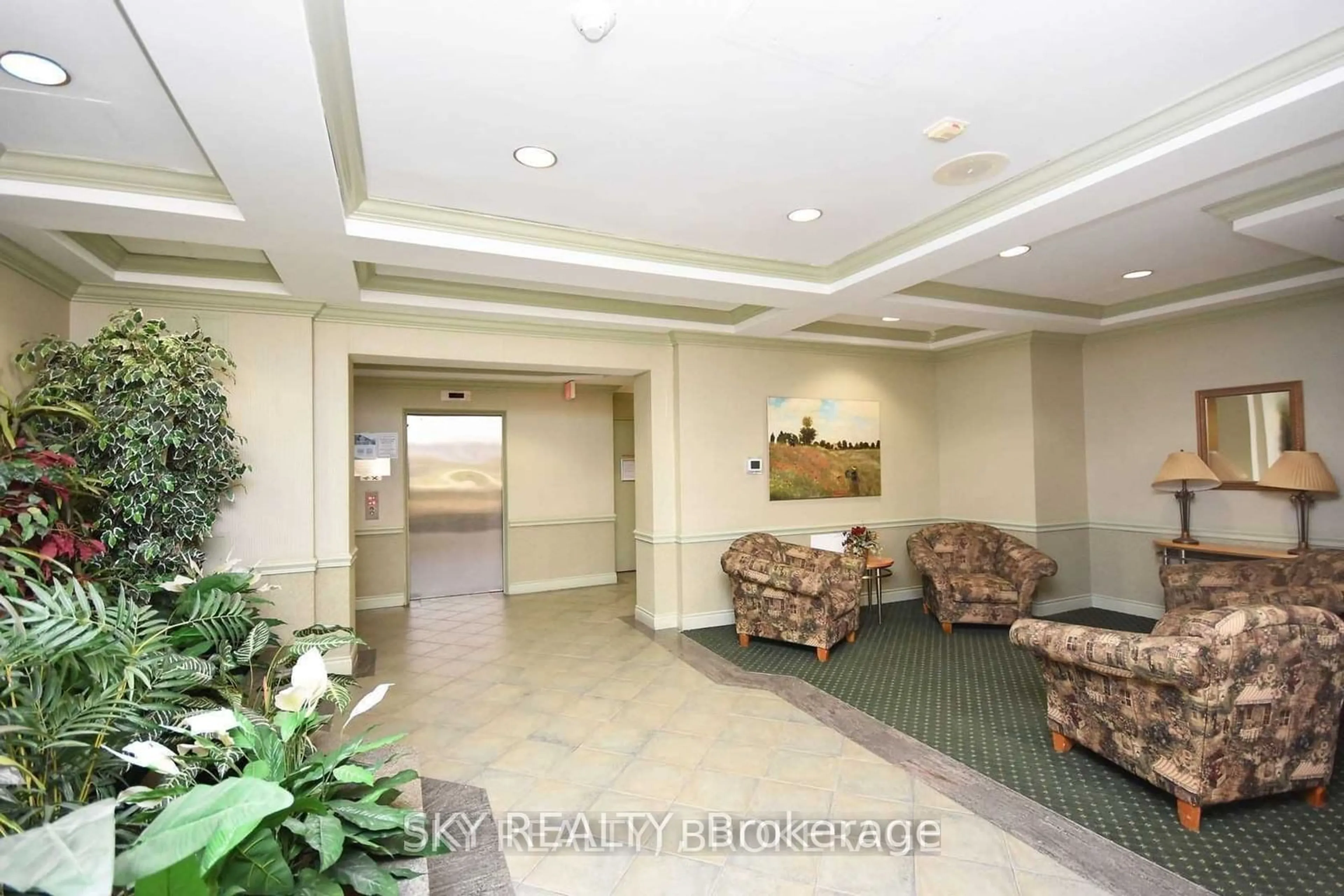 Indoor lobby for 10 Dayspring Circ #707, Brampton Ontario L6P 1B9