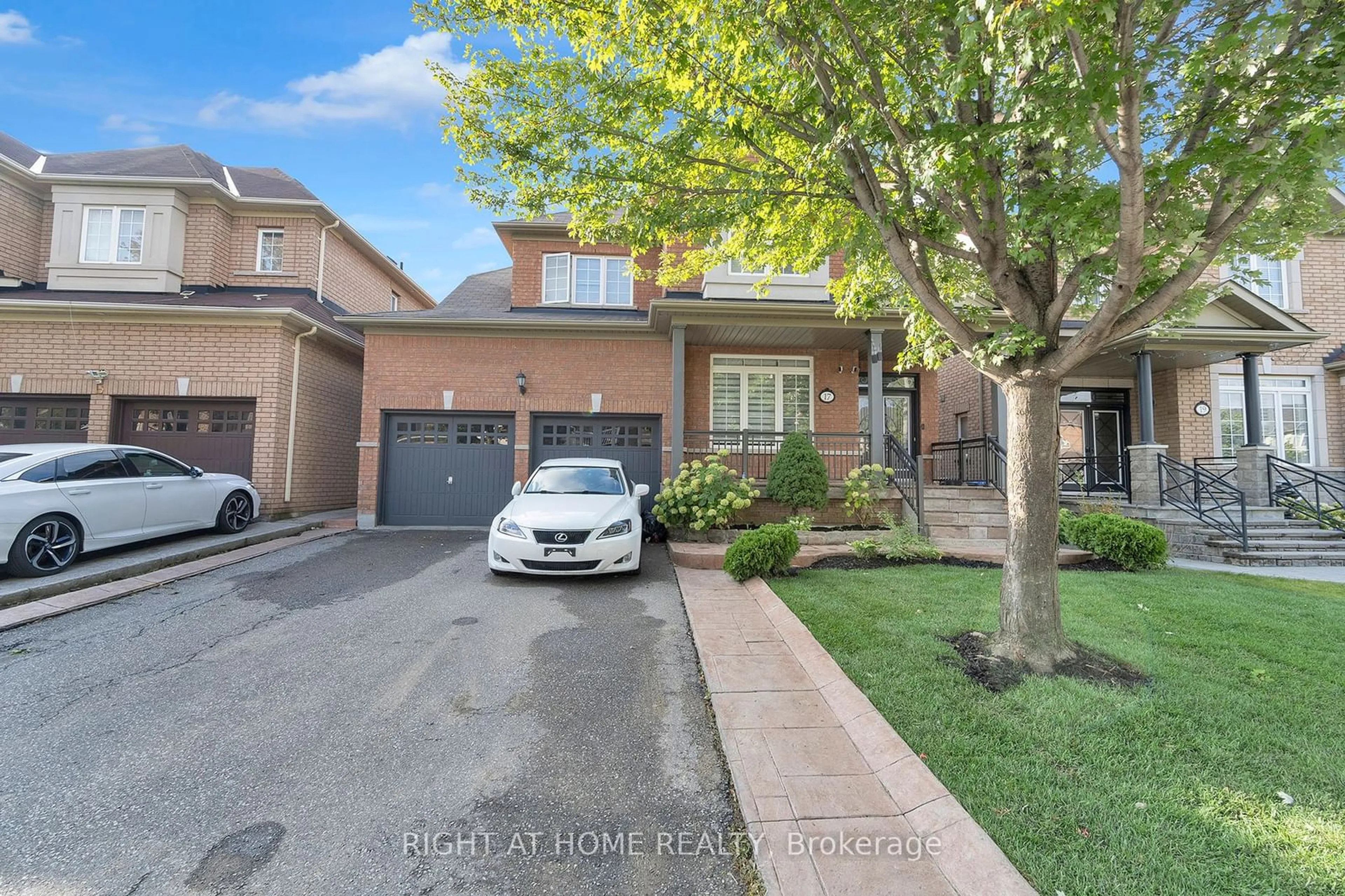 A pic from exterior of the house or condo, the street view for 17 Game Creek Cres, Brampton Ontario L7A 0J2