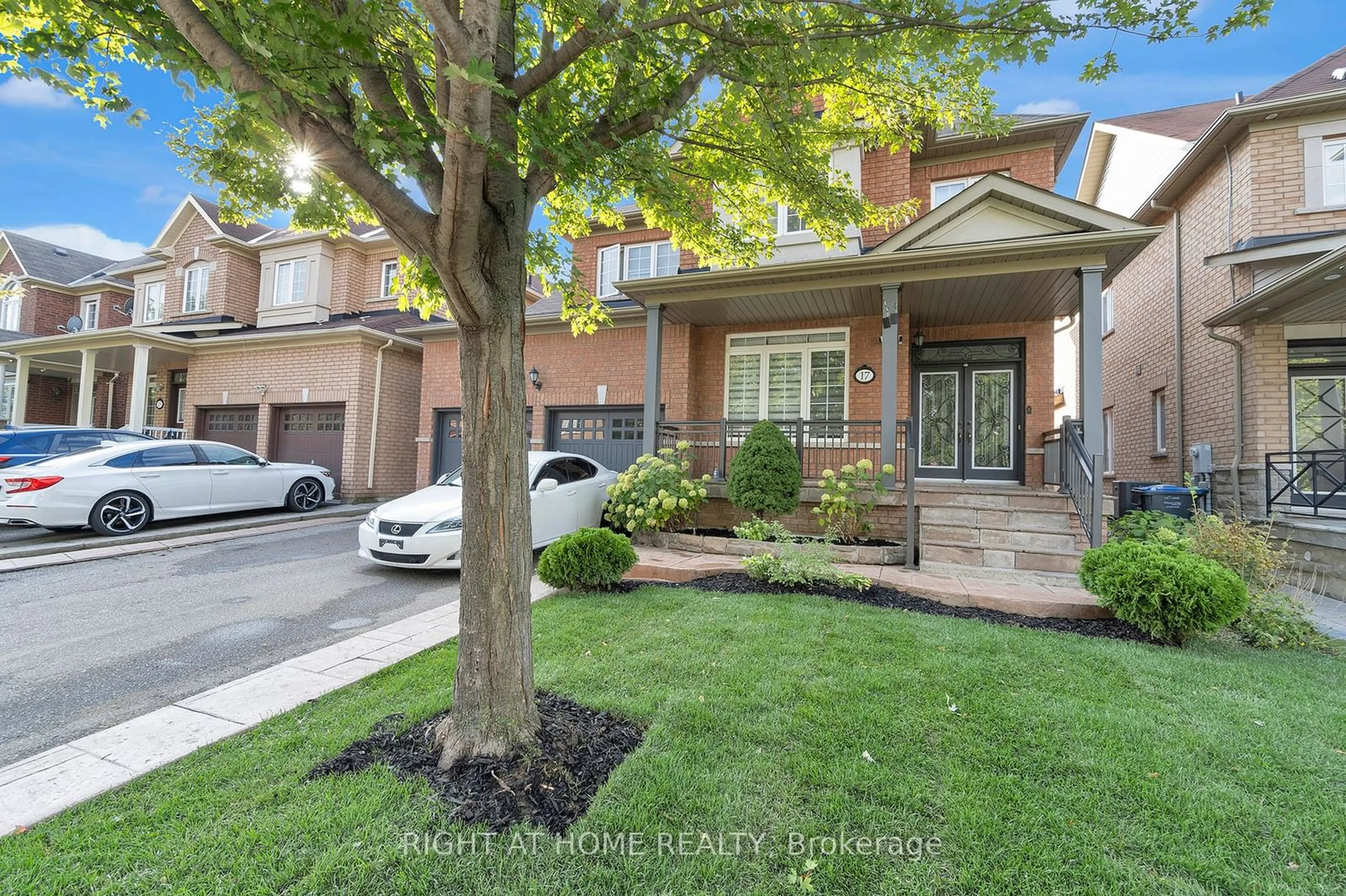 A pic from exterior of the house or condo, the street view for 17 Game Creek Cres, Brampton Ontario L7A 0J2