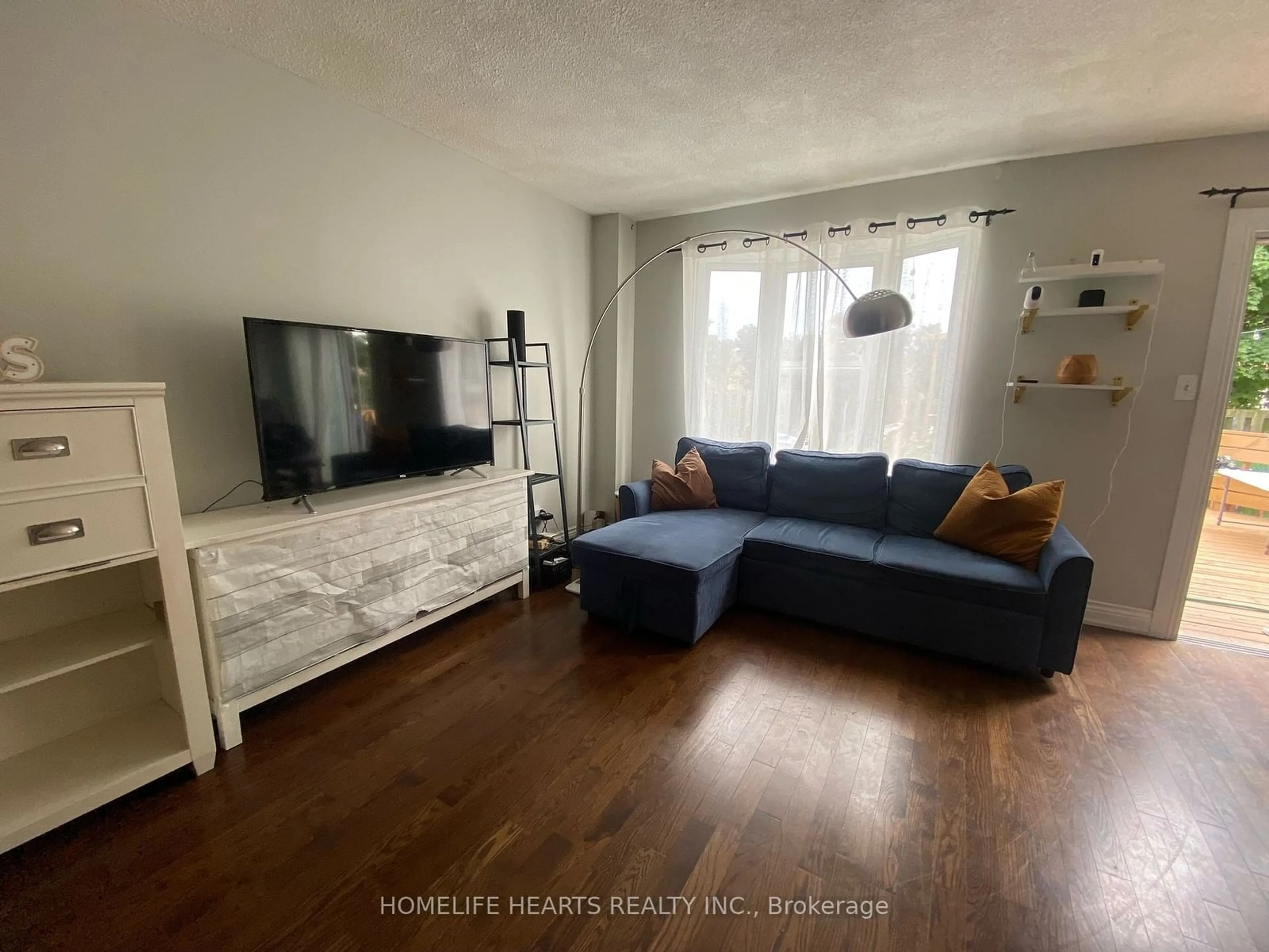 A pic of a room, not visible floor for 4250 Beacon Lane, Mississauga Ontario L5C 3V9